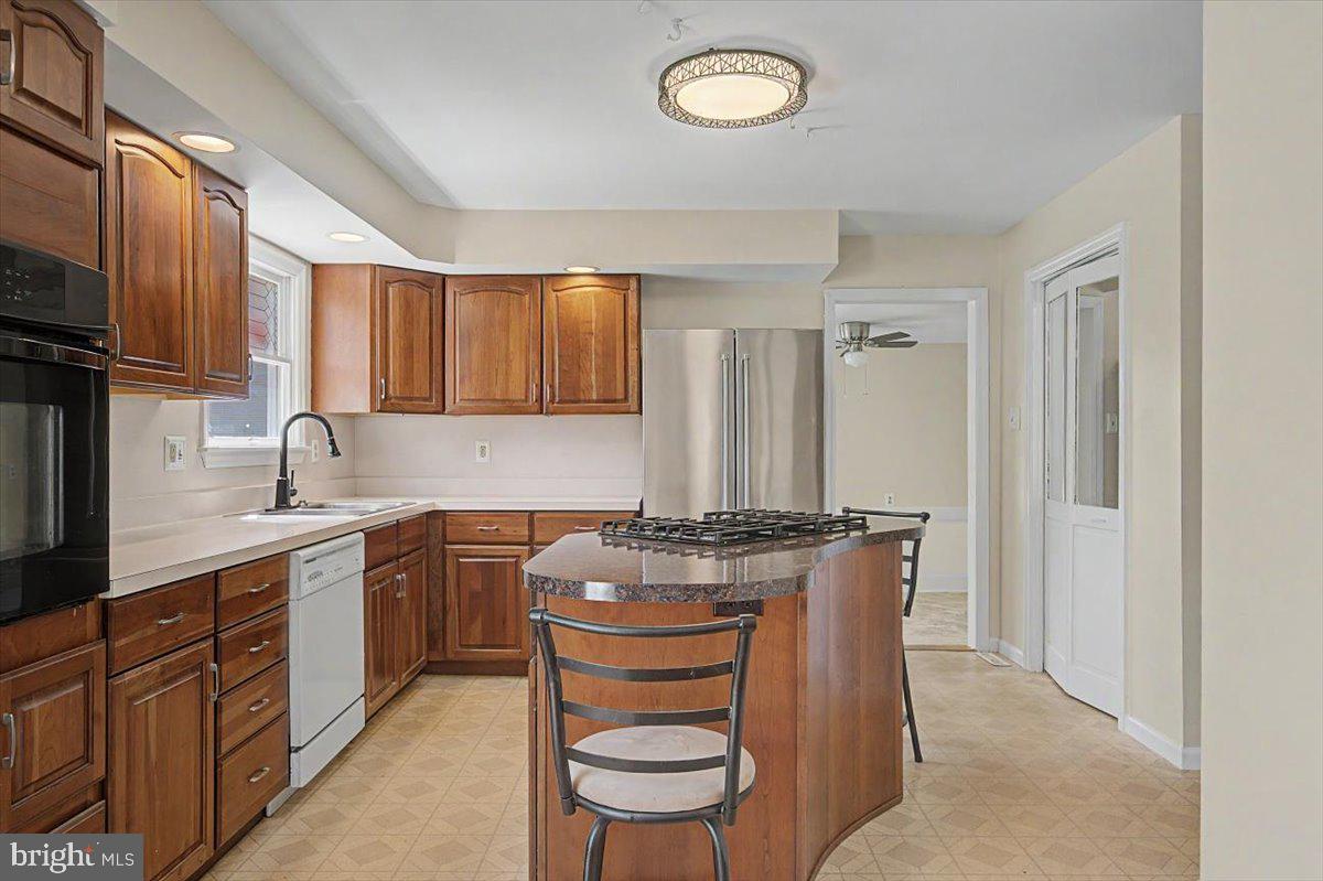 GLENVILLE - Residential
