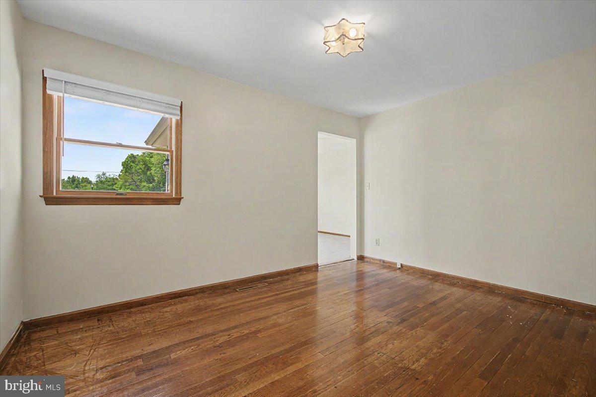 GLENVILLE - Residential