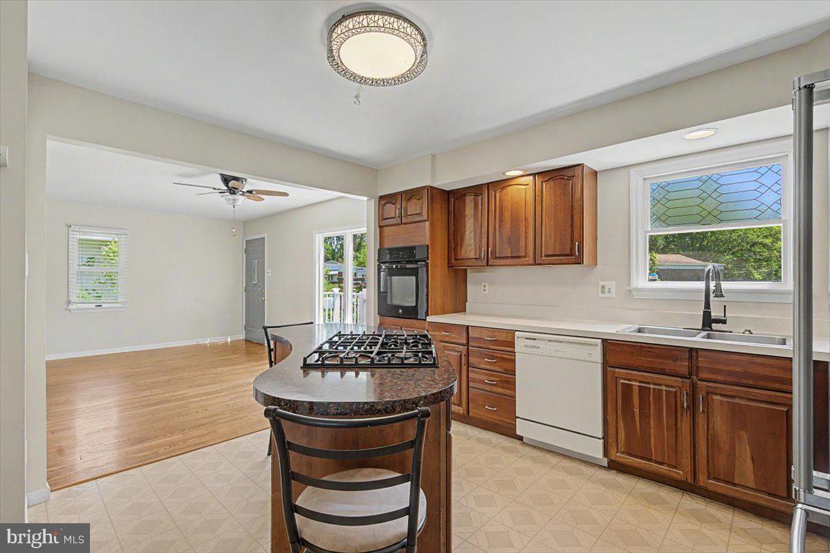 GLENVILLE - Residential