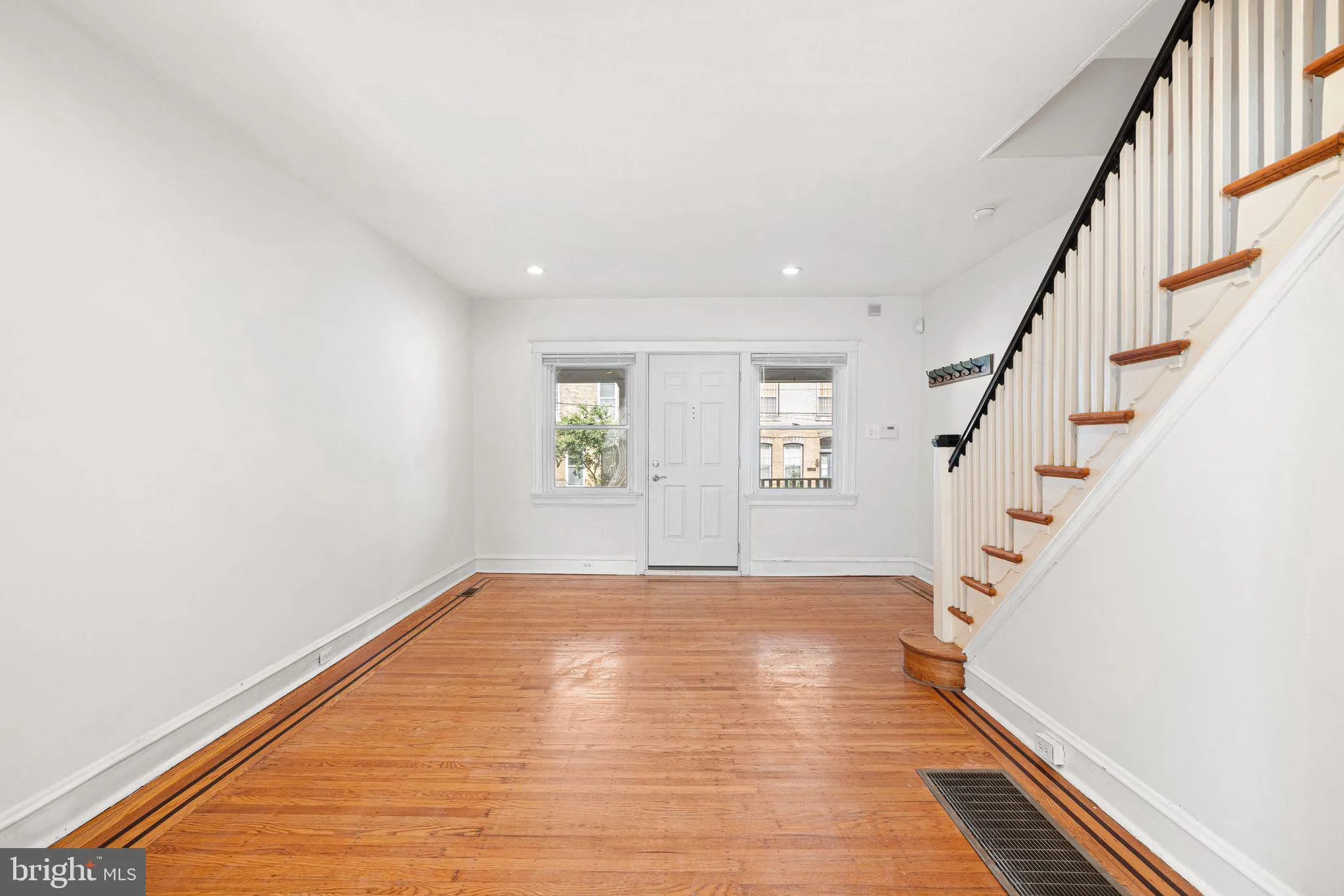 Philadelphia, Pennsylvania 19130, United States, 3 Bedrooms Bedrooms, ,1 BathroomBathrooms,Residential,Active,181122