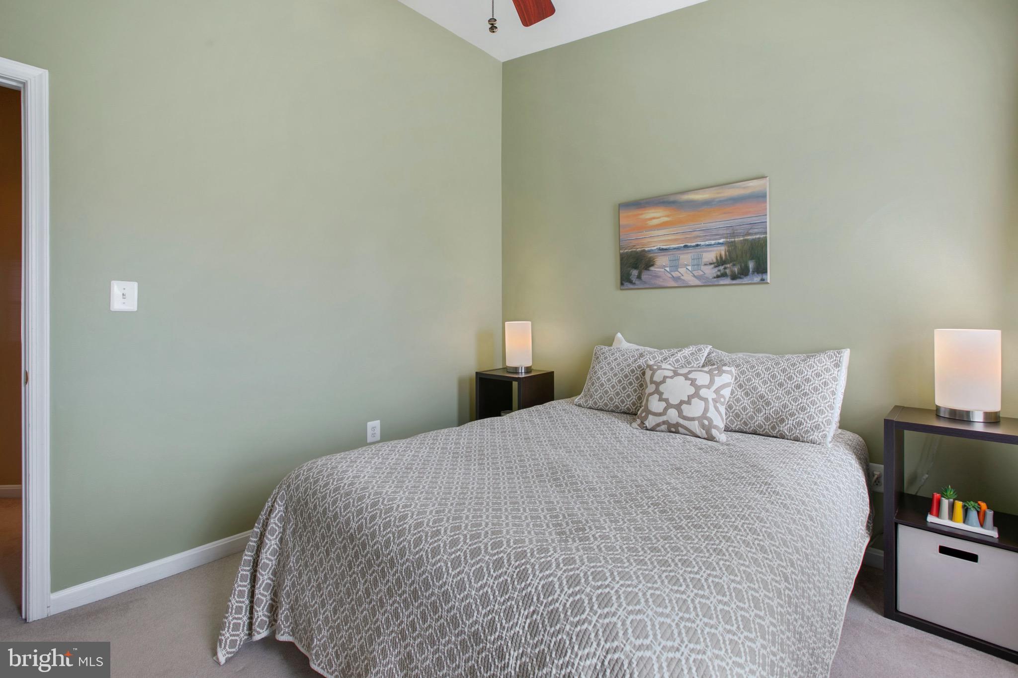 ALBEMARLE SQUARE - Residential