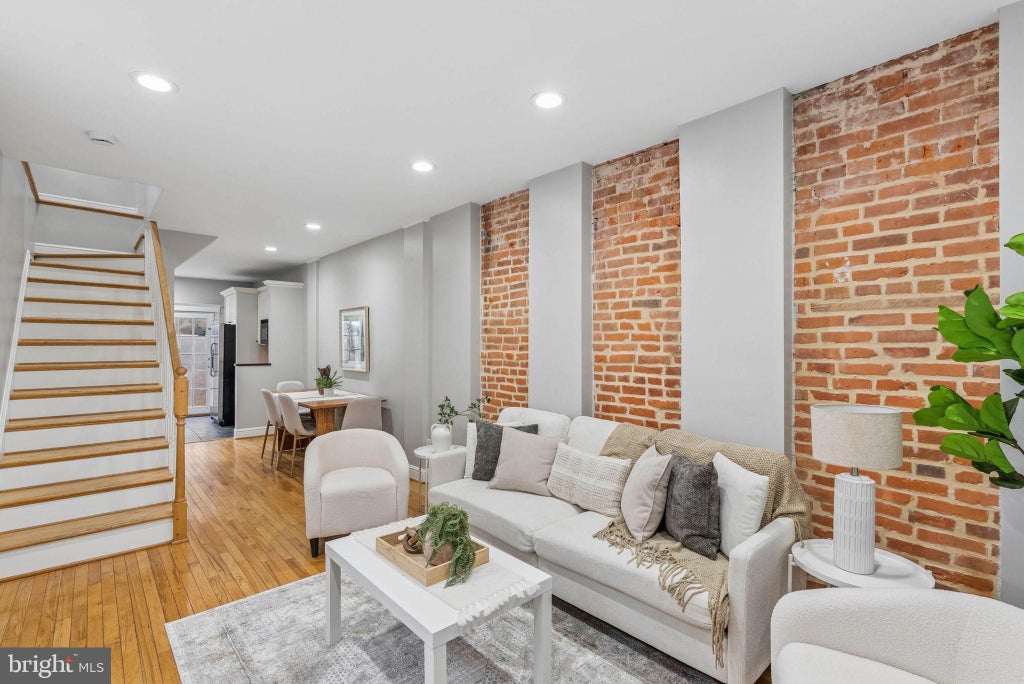Photo of 908 S Highland Avenue, BALTIMORE, MD 21224 (MLS # MDBA2231568)