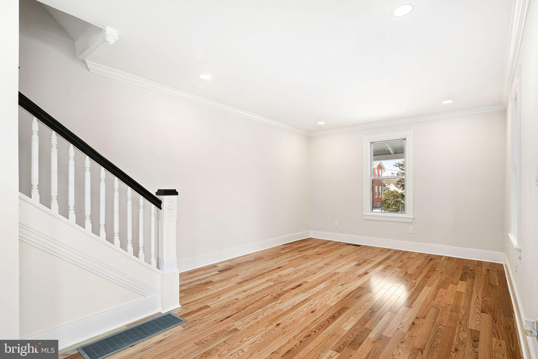 OLD WYNCOTE - Residential