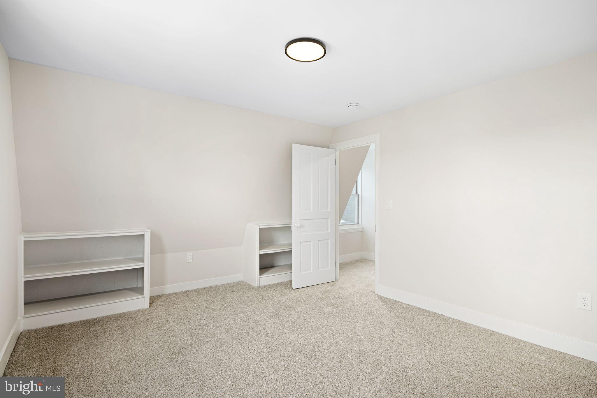 OLD WYNCOTE - Residential