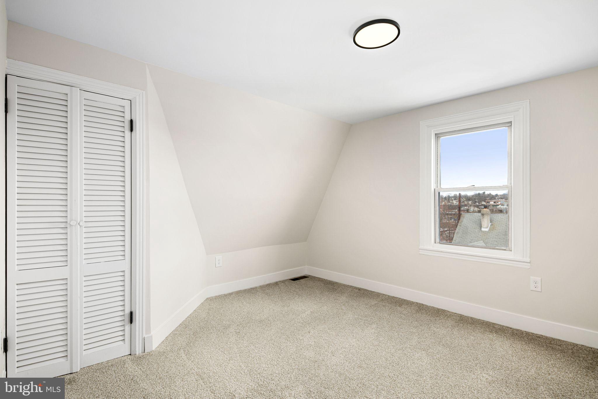 OLD WYNCOTE - Residential