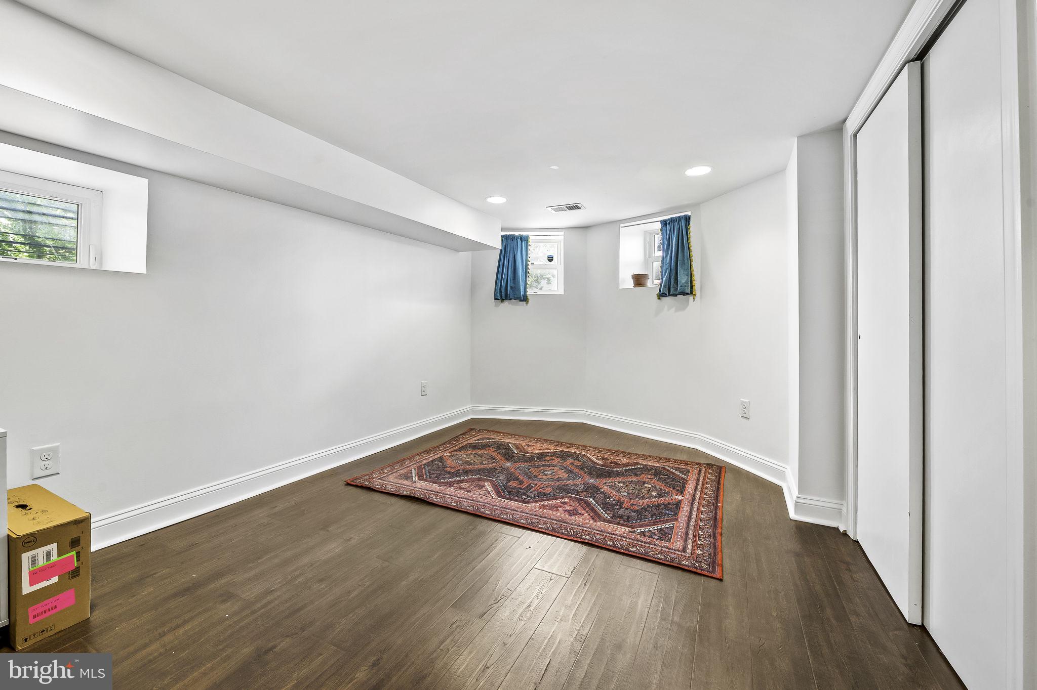 HAMPDEN HISTORIC DISTRICT - Residential