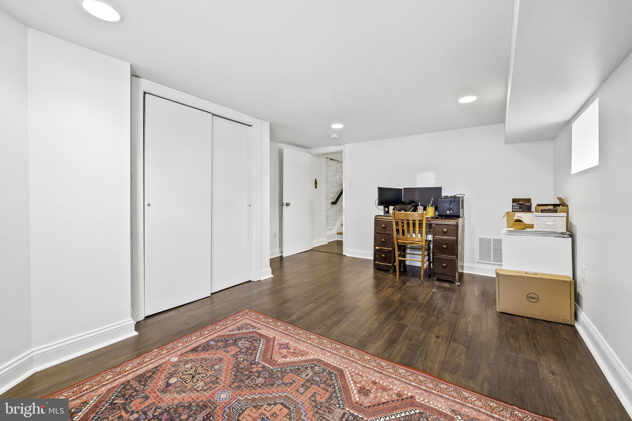 HAMPDEN HISTORIC DISTRICT - Residential