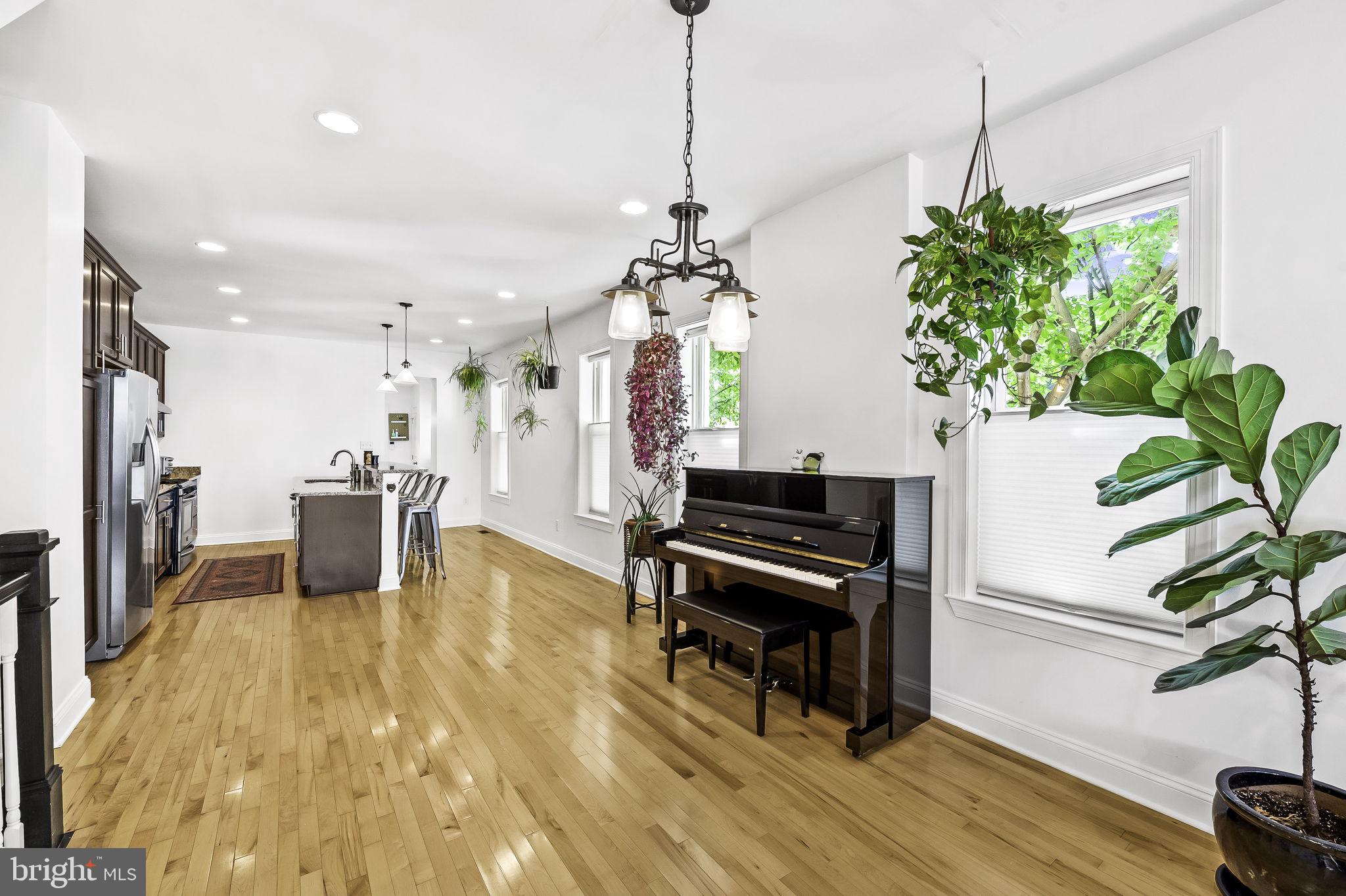 HAMPDEN HISTORIC DISTRICT - Residential