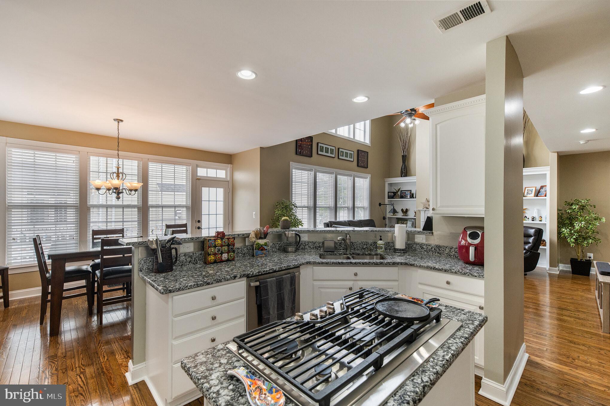 POTOMAC STATION - Residential