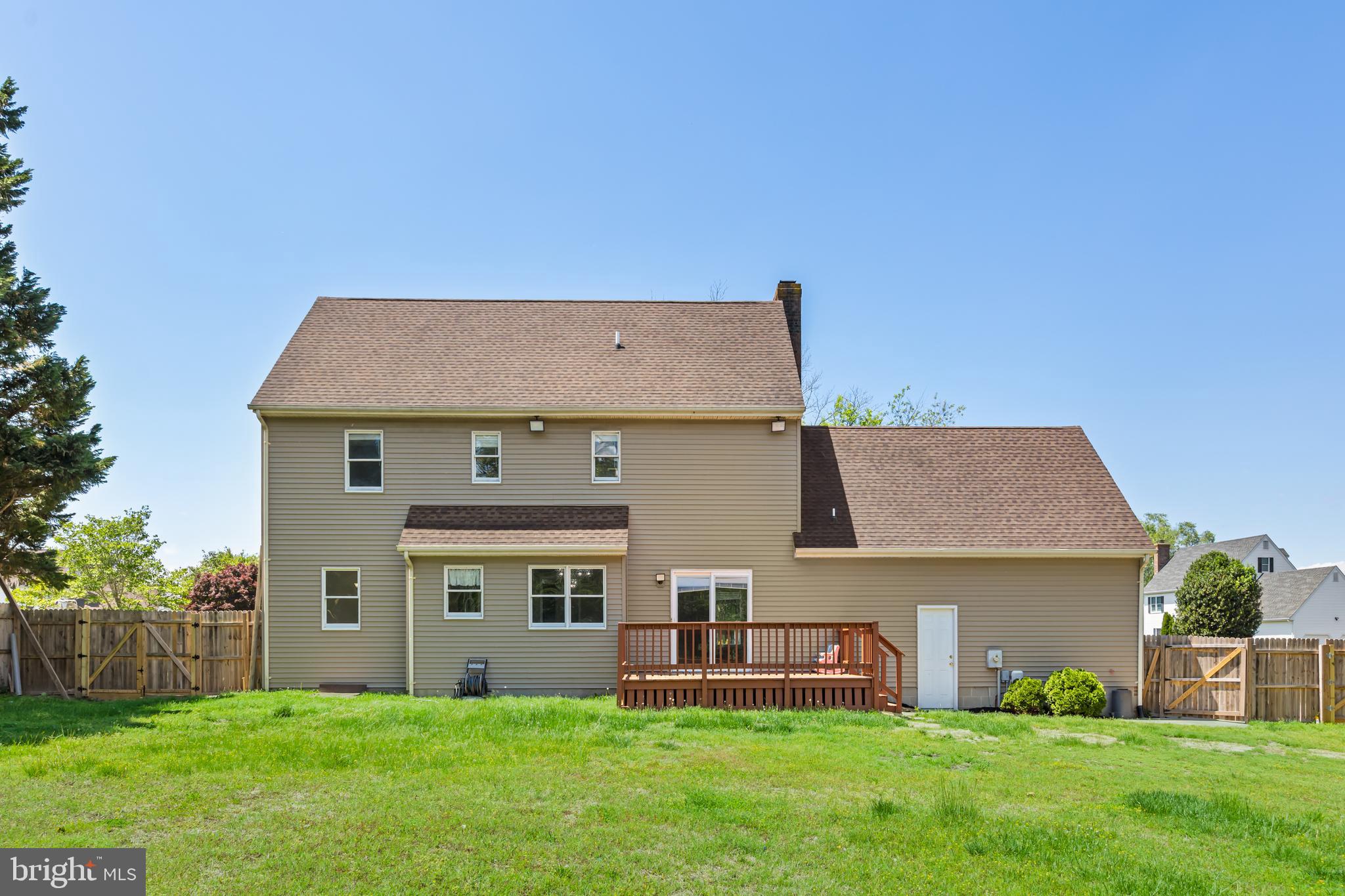 CROSS CREEK - Residential