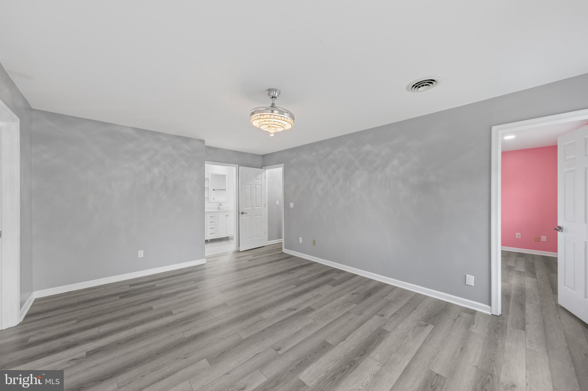 CROSS CREEK - Residential