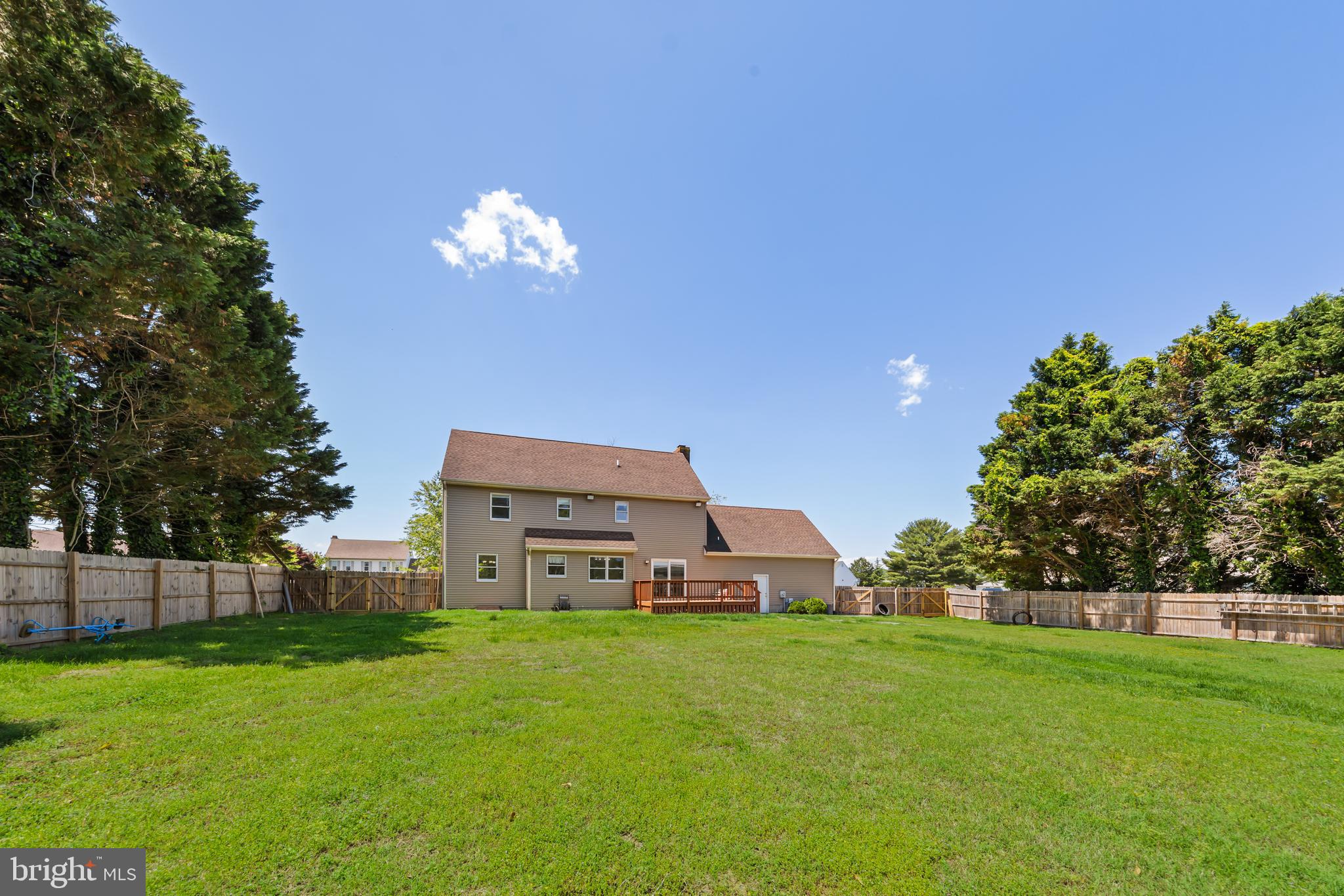 CROSS CREEK - Residential