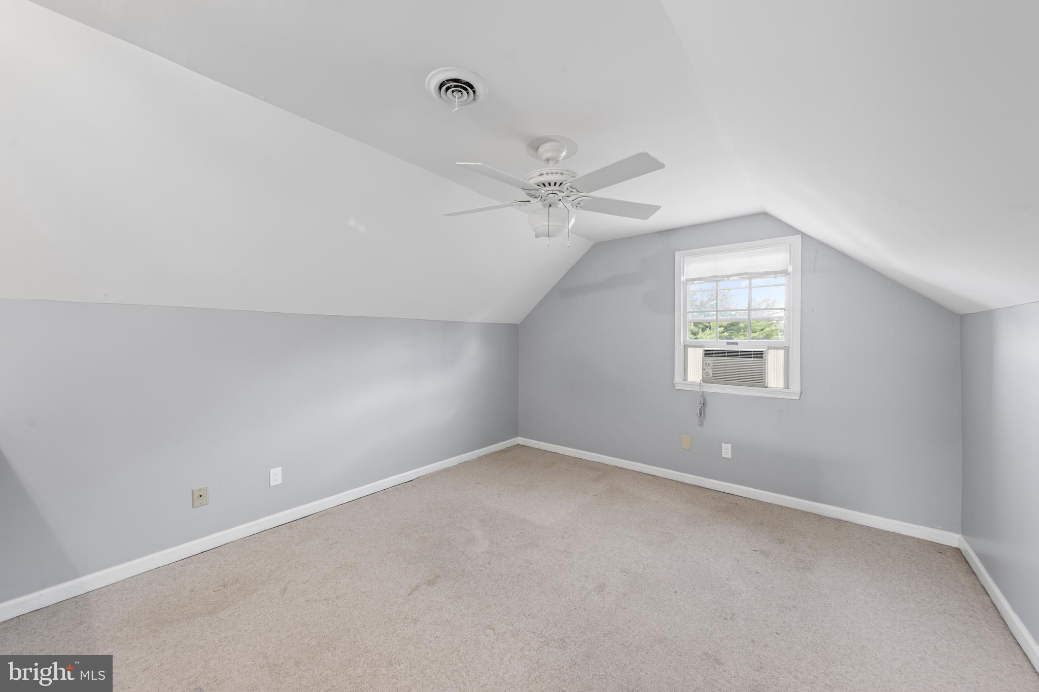 CROSS CREEK - Residential