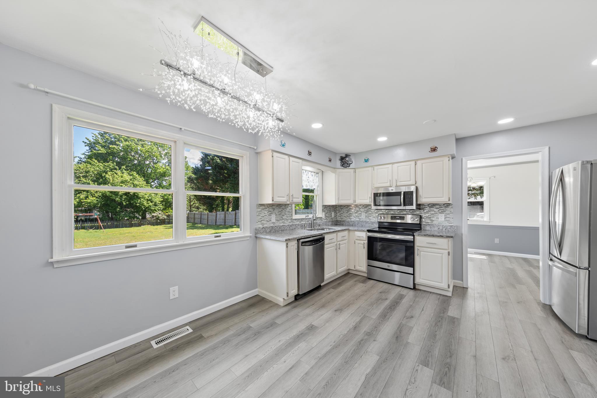 CROSS CREEK - Residential