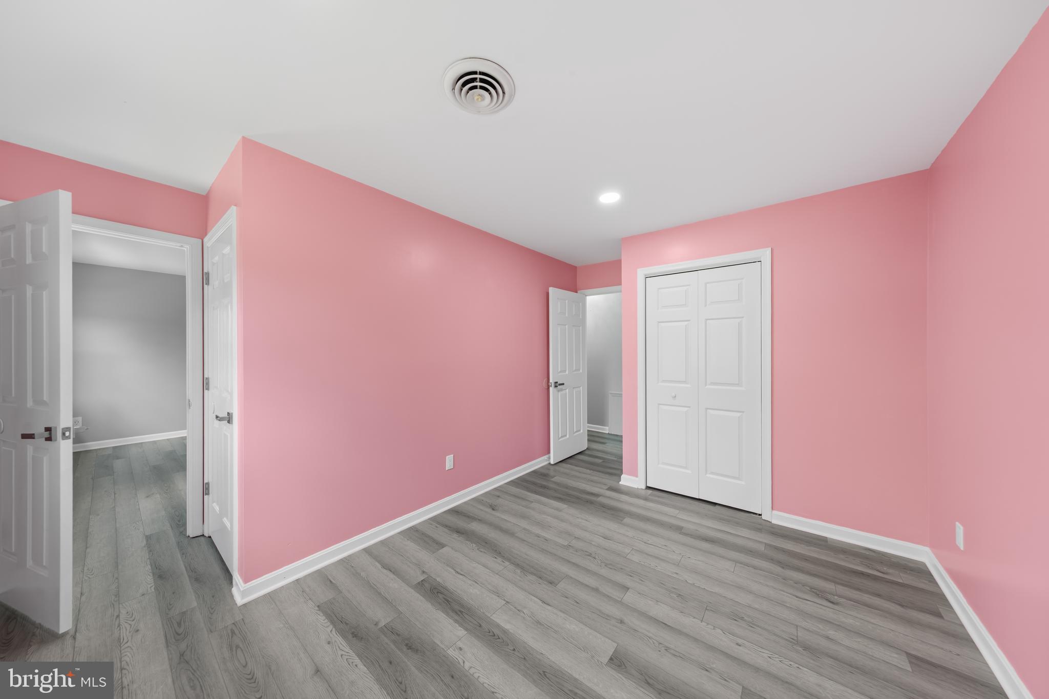 CROSS CREEK - Residential