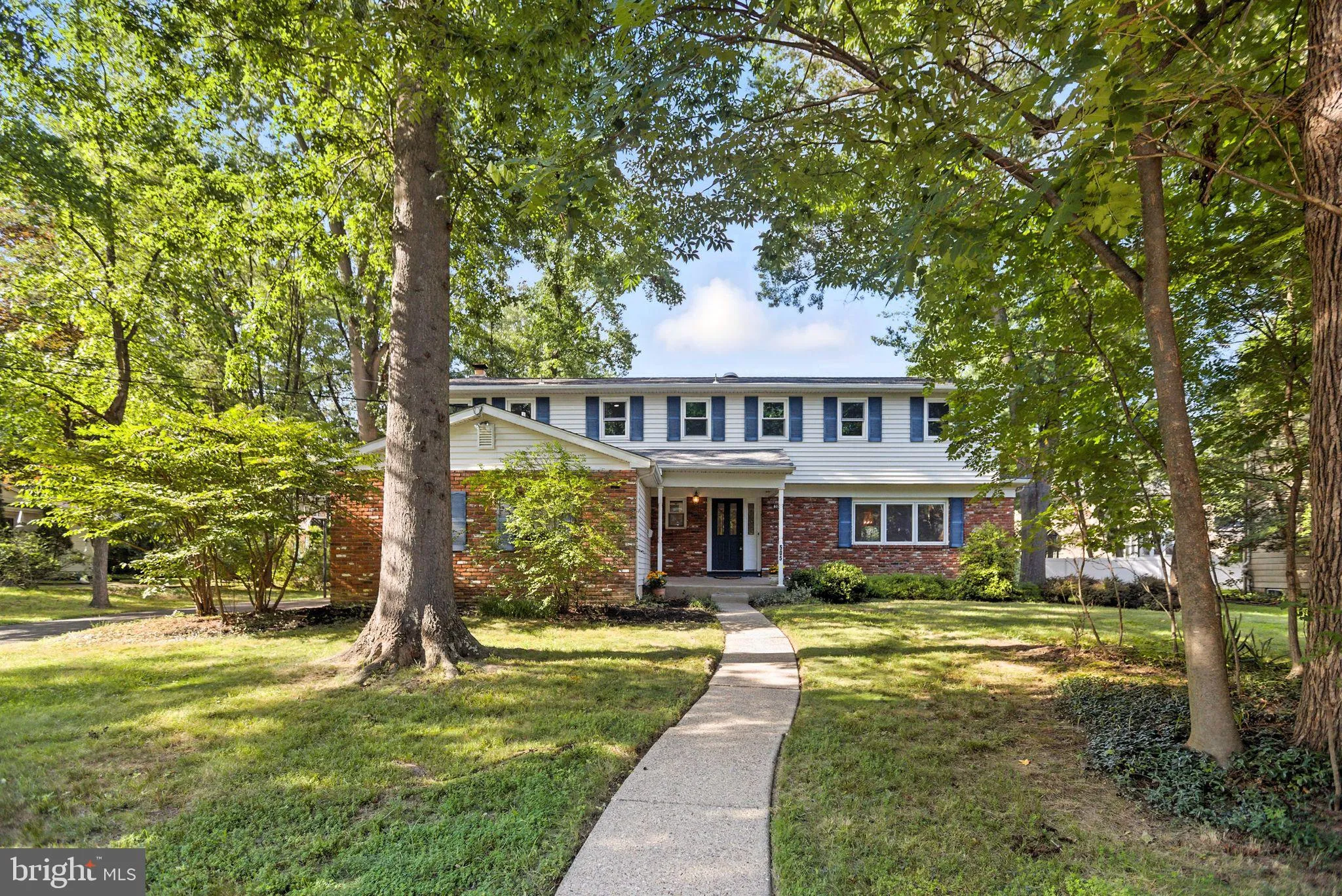 Cherry Hill, New Jersey 08003, United States, 5 Bedrooms Bedrooms, ,3 BathroomsBathrooms,Residential,Pending,191127