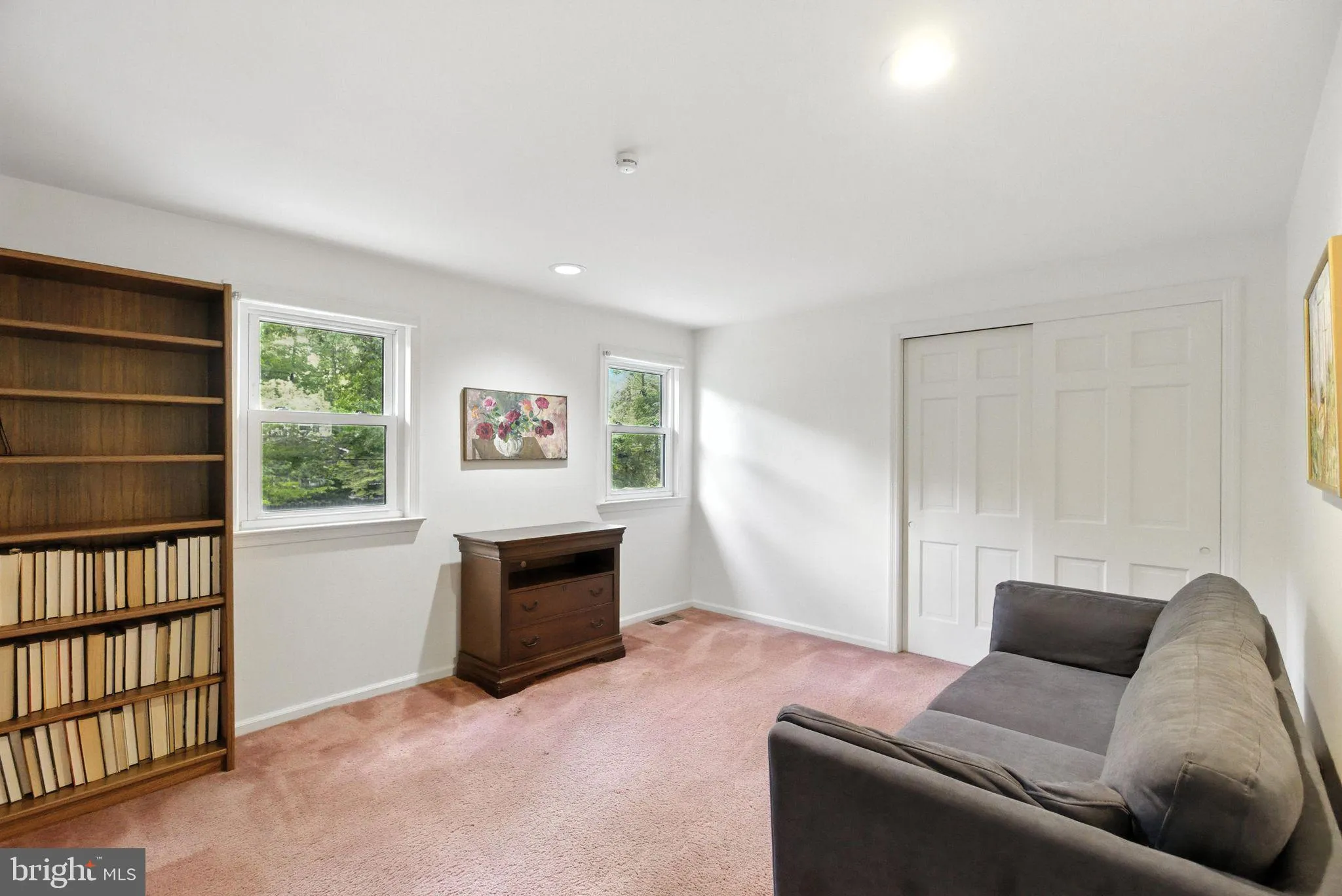 Cherry Hill, New Jersey 08003, United States, 5 Bedrooms Bedrooms, ,3 BathroomsBathrooms,Residential,Pending,191127