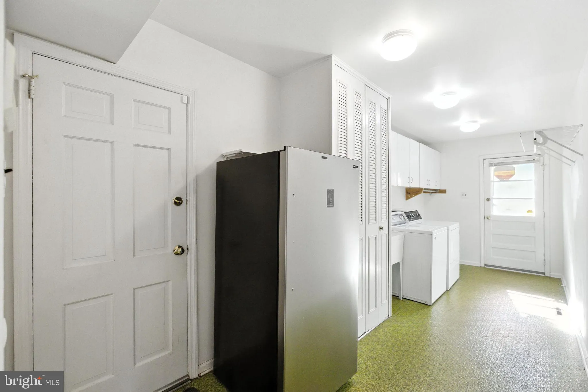 Cherry Hill, New Jersey 08003, United States, 5 Bedrooms Bedrooms, ,3 BathroomsBathrooms,Residential,Pending,191127