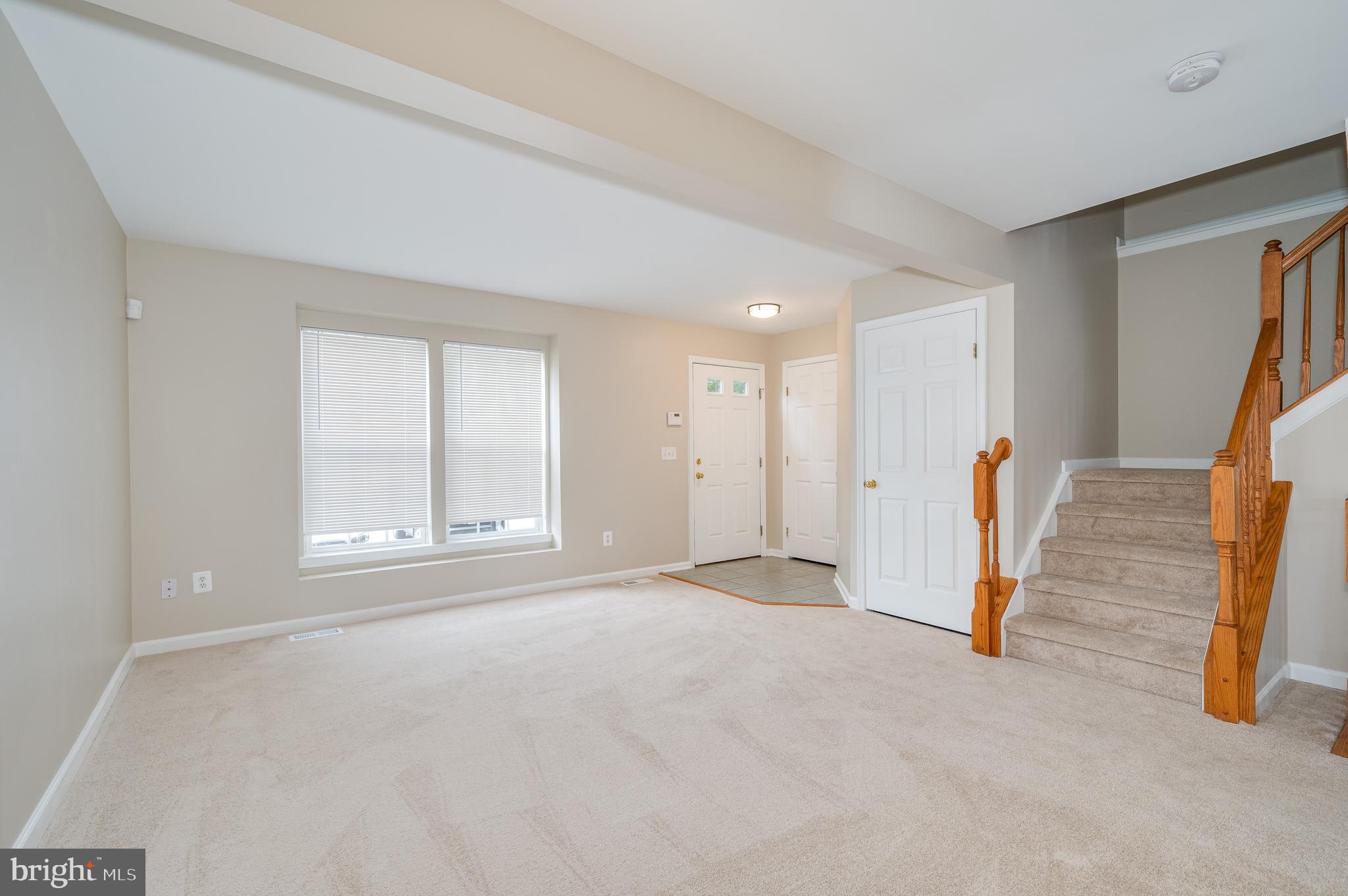 LAKELAND PLACE - Residential Lease