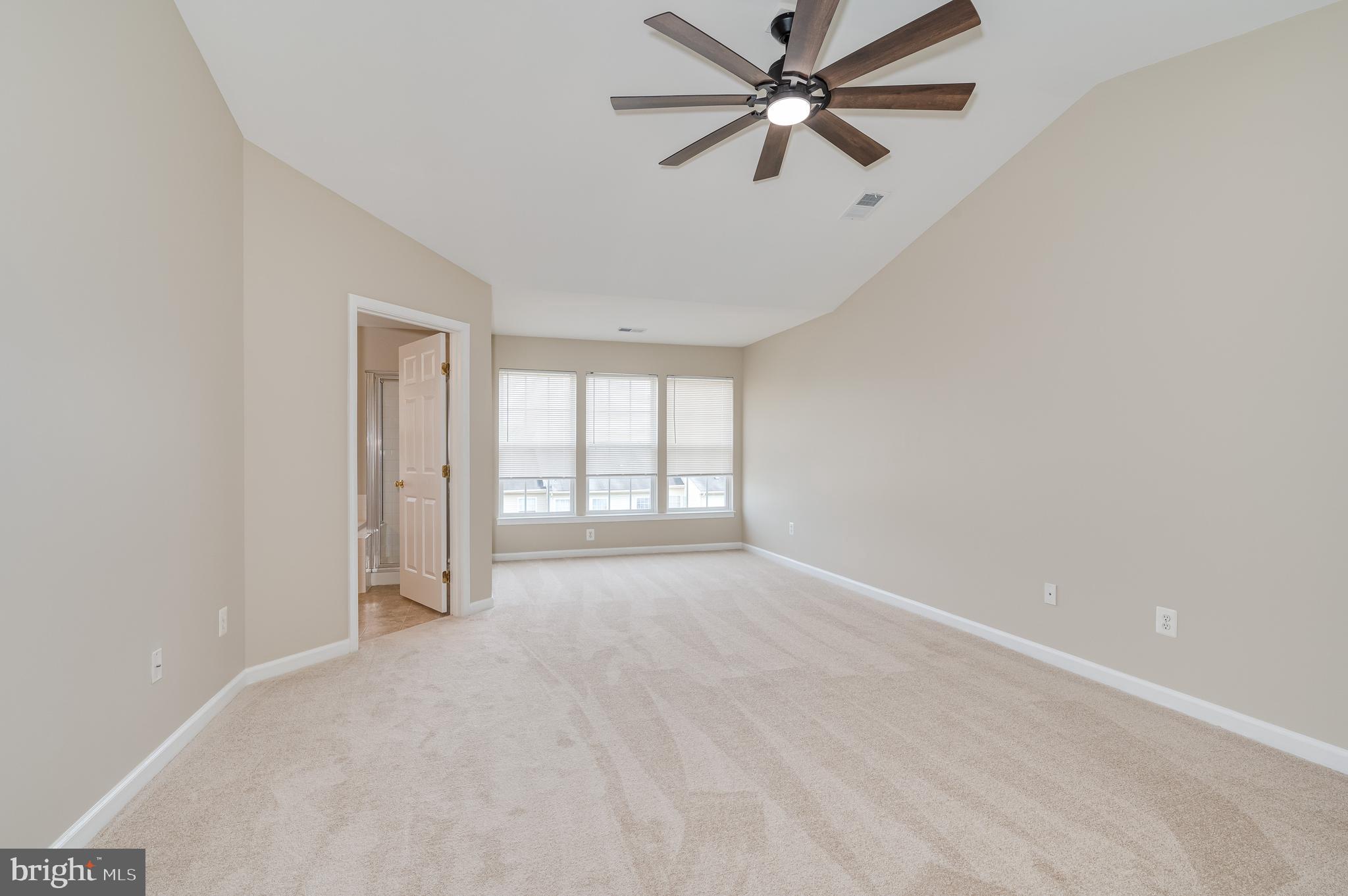 LAKELAND PLACE - Residential Lease