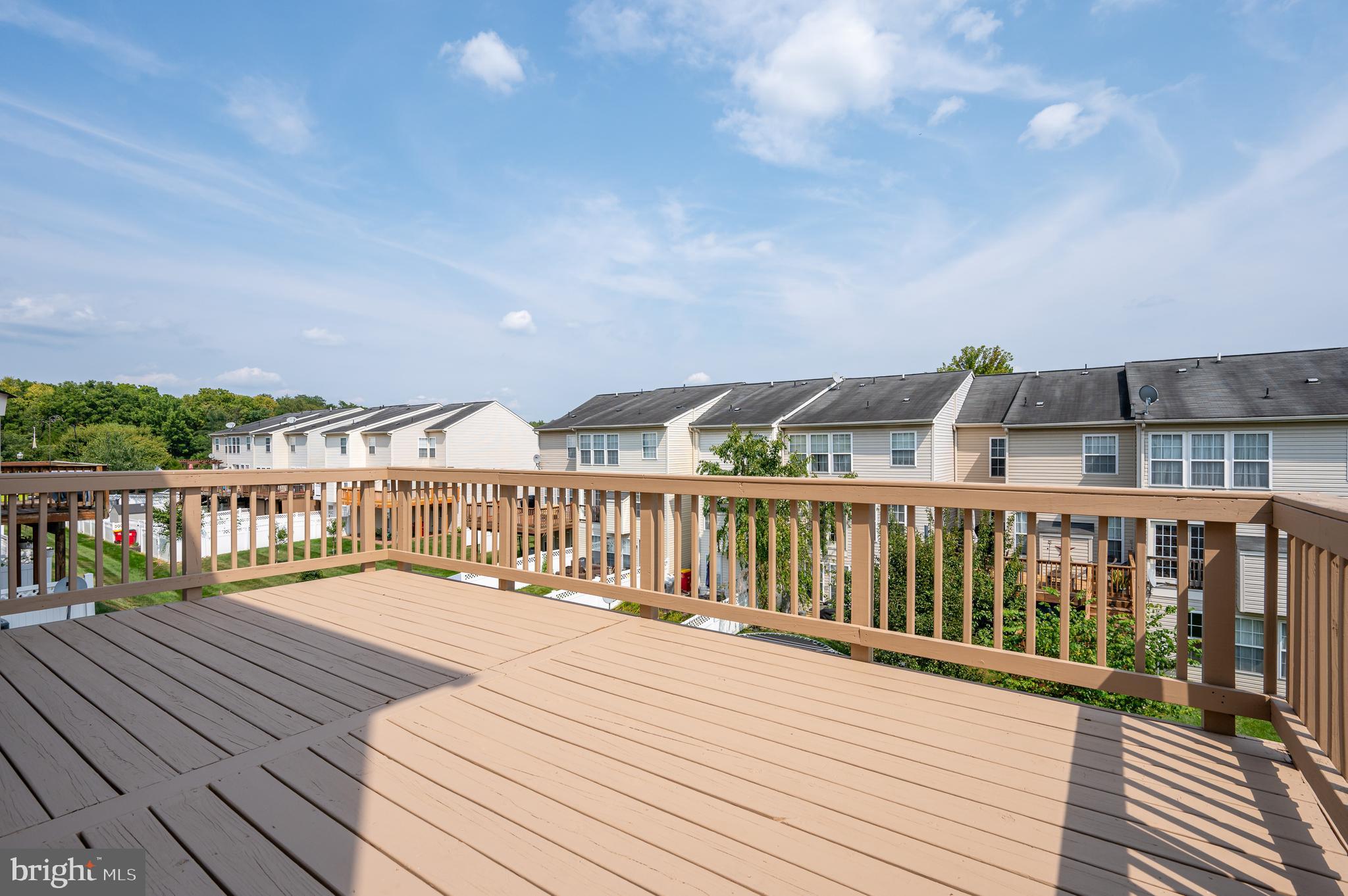 LAKELAND PLACE - Residential Lease