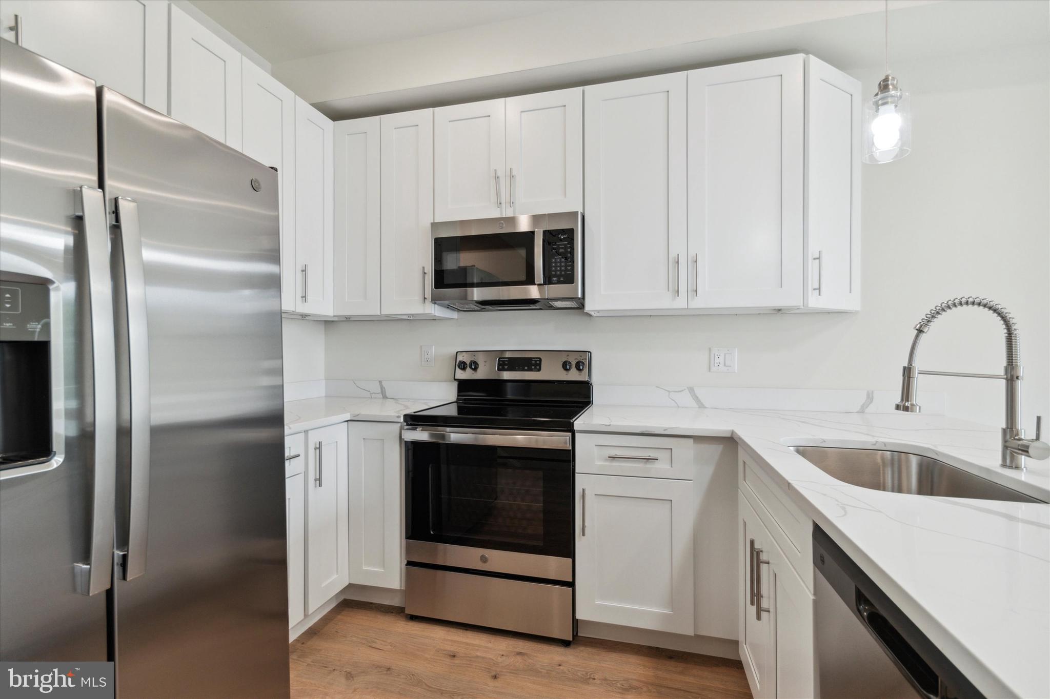NORRIS SQUARE - Residential Income