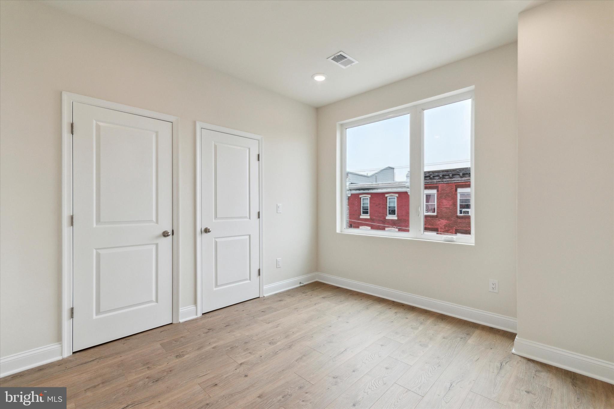 NORRIS SQUARE - Residential Income
