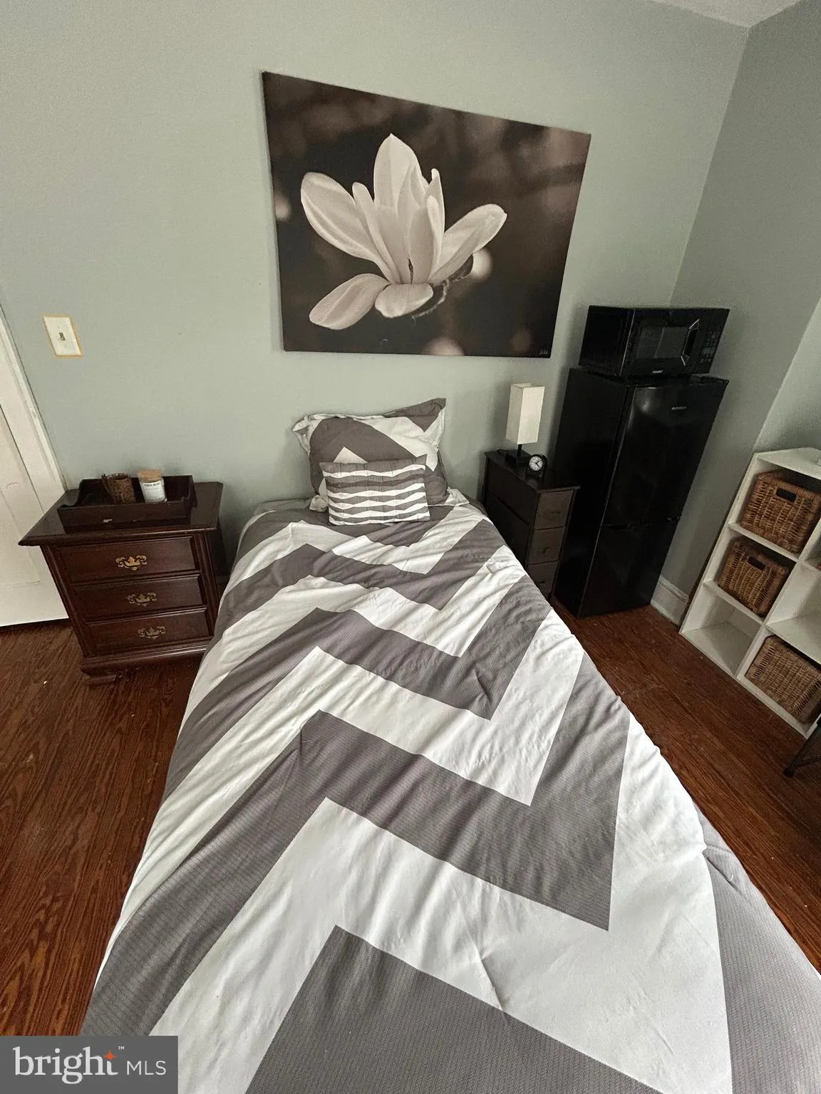 Lambertville, New Jersey 08530, United States, 3 Bedrooms Bedrooms, ,1 BathroomBathrooms,Residential,Active,185342