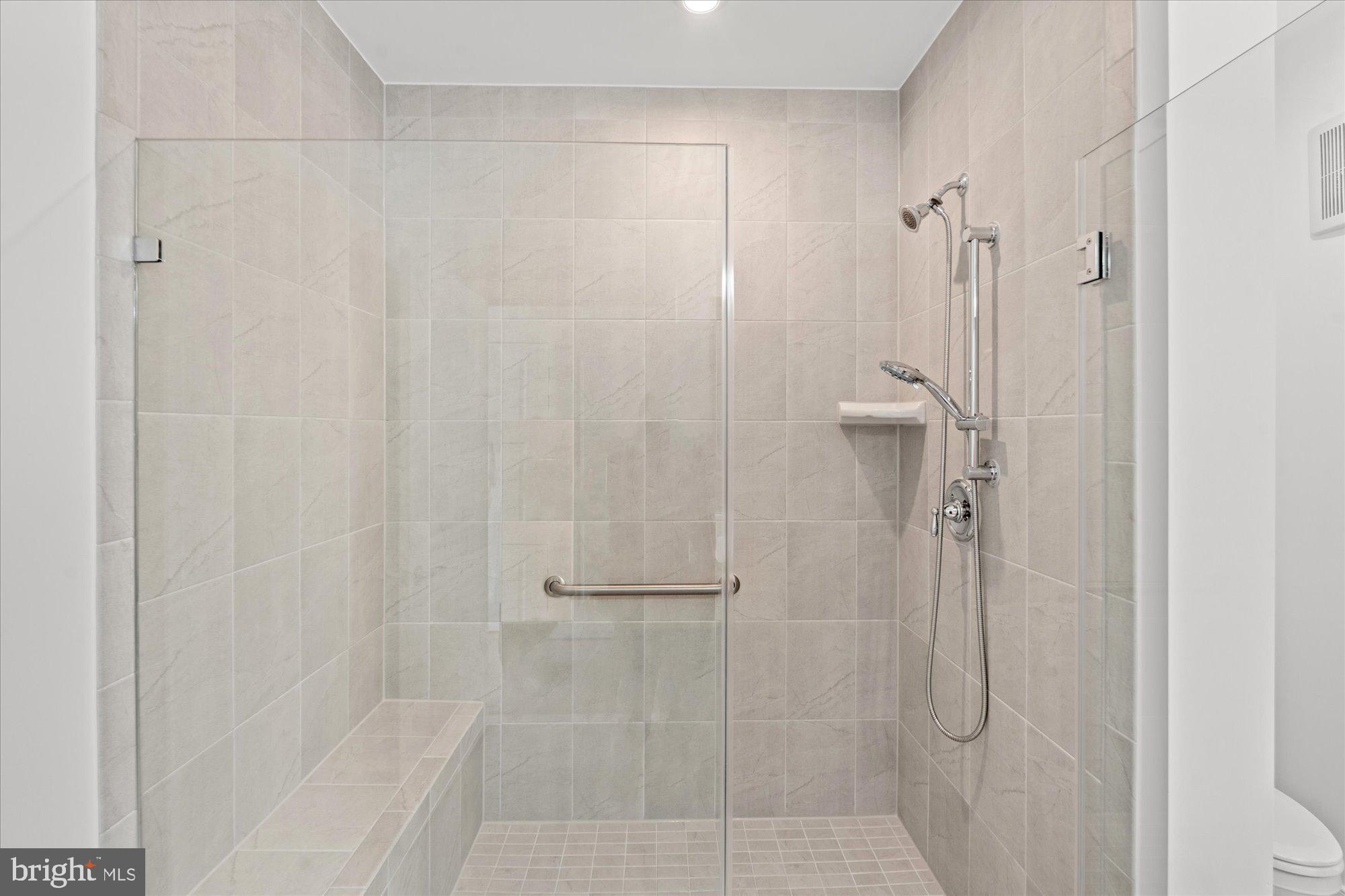 TOWER OAKS - Residential