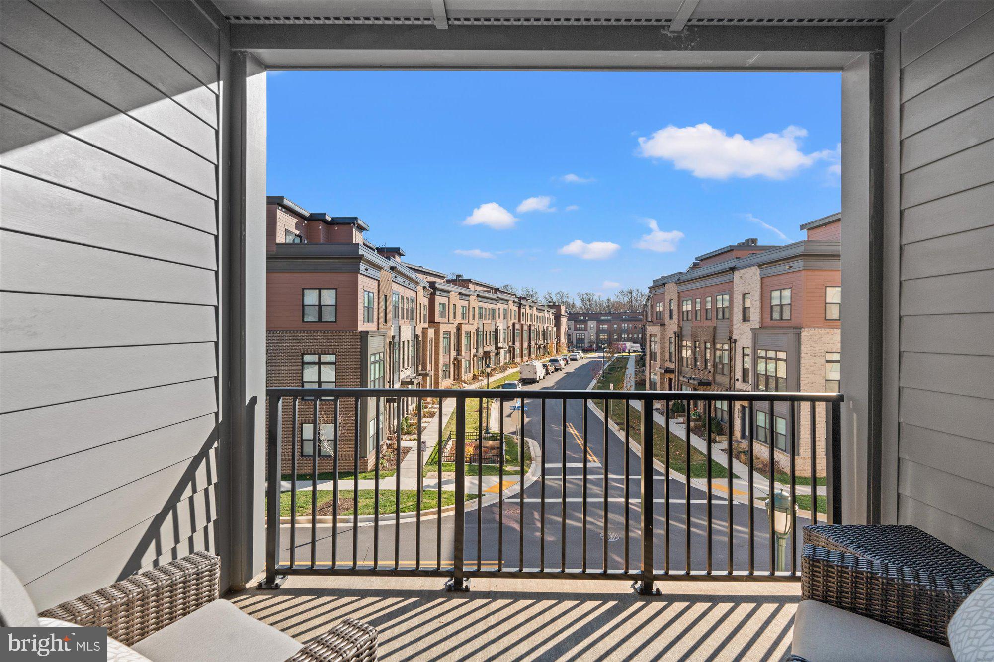 TOWER OAKS - Residential