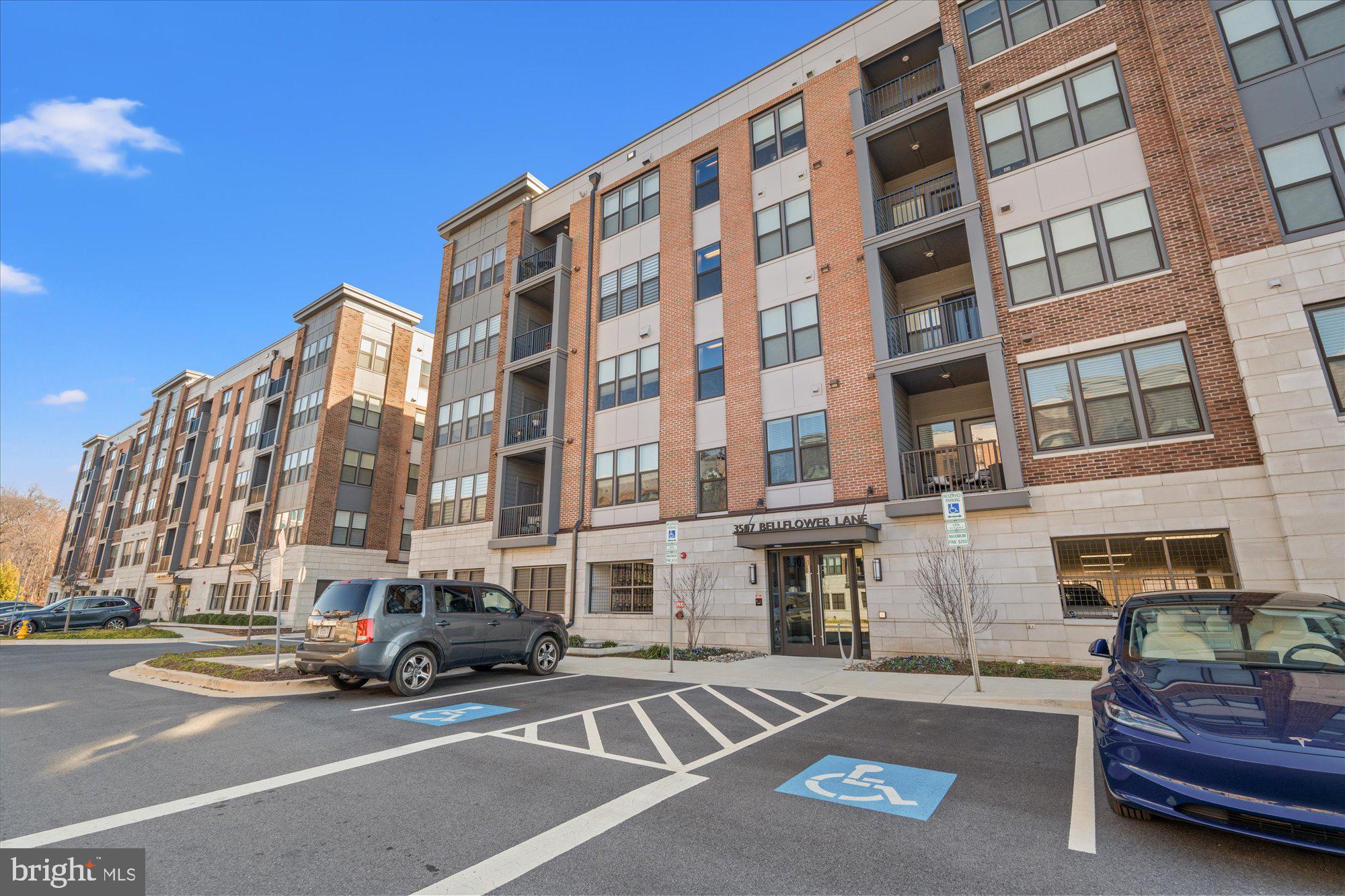 TOWER OAKS - Residential