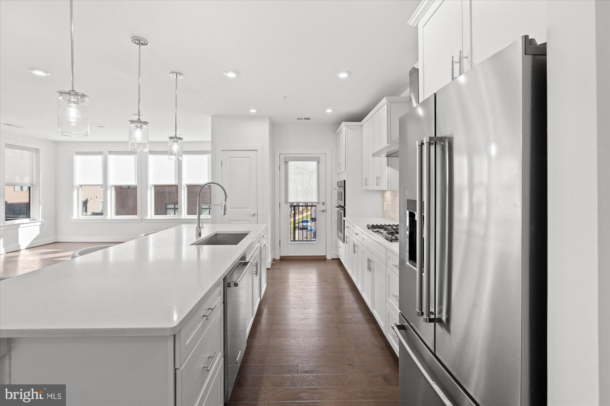 TOWER OAKS - Residential