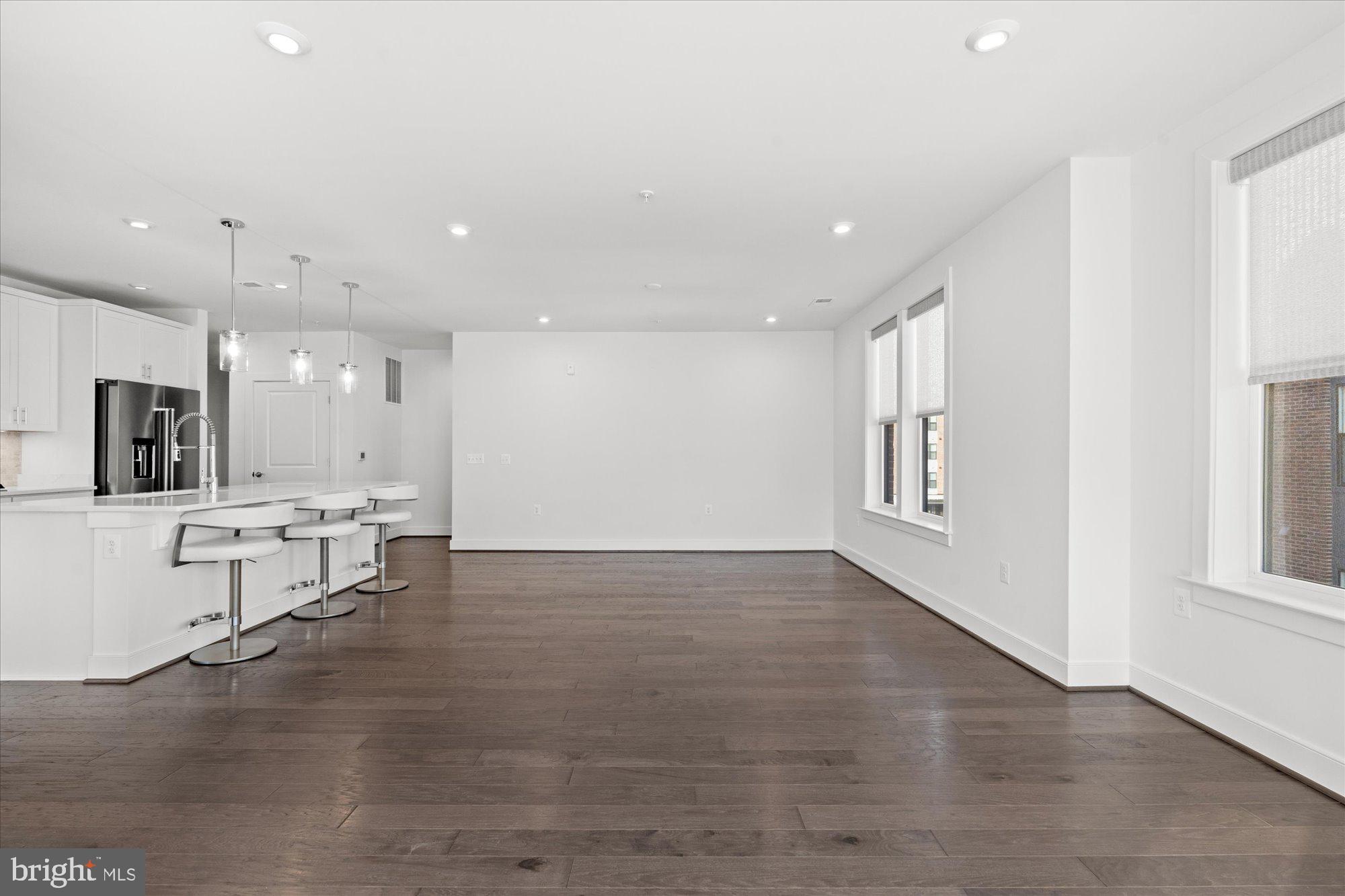 TOWER OAKS - Residential