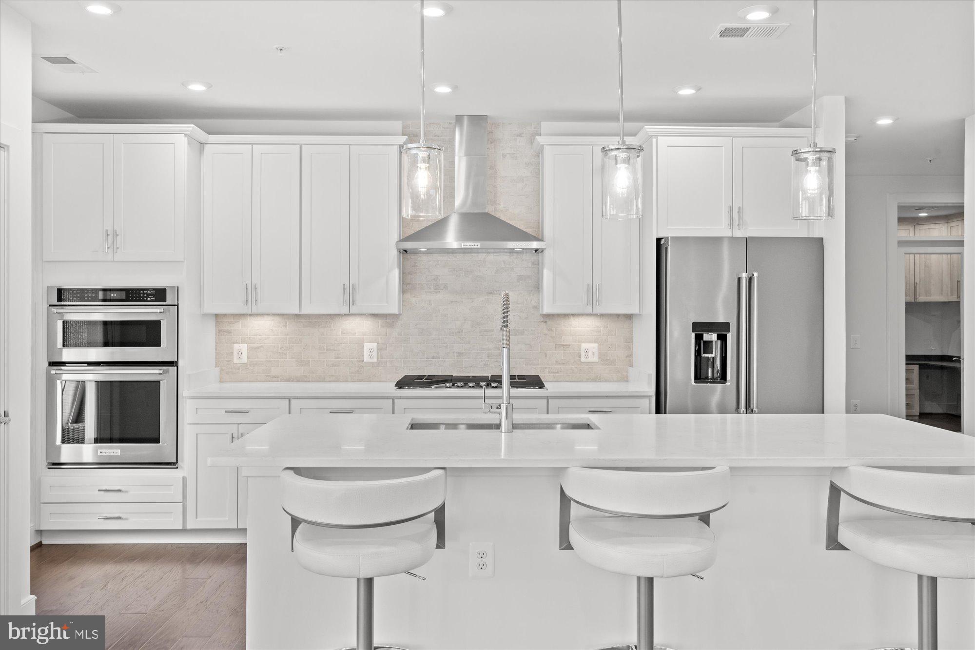 TOWER OAKS - Residential