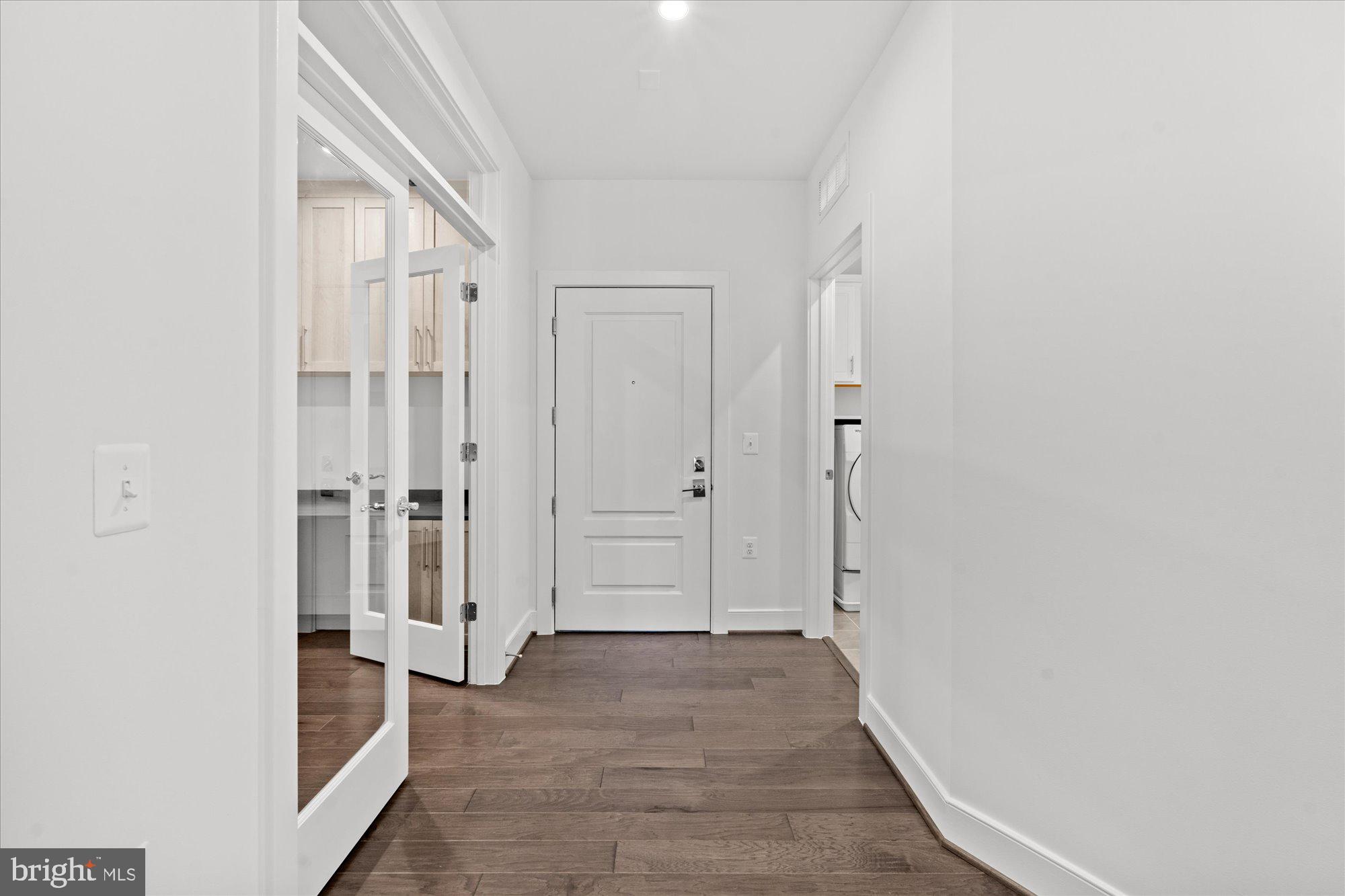 TOWER OAKS - Residential