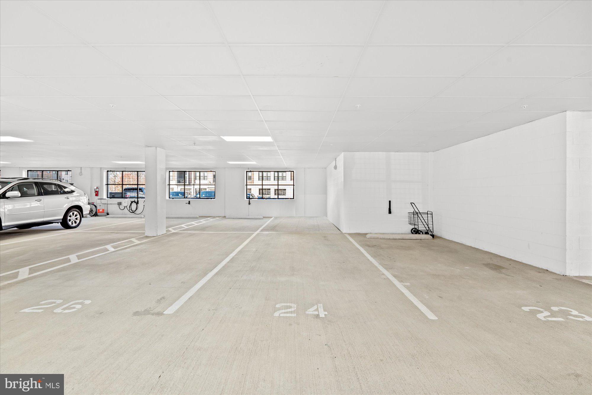 TOWER OAKS - Residential