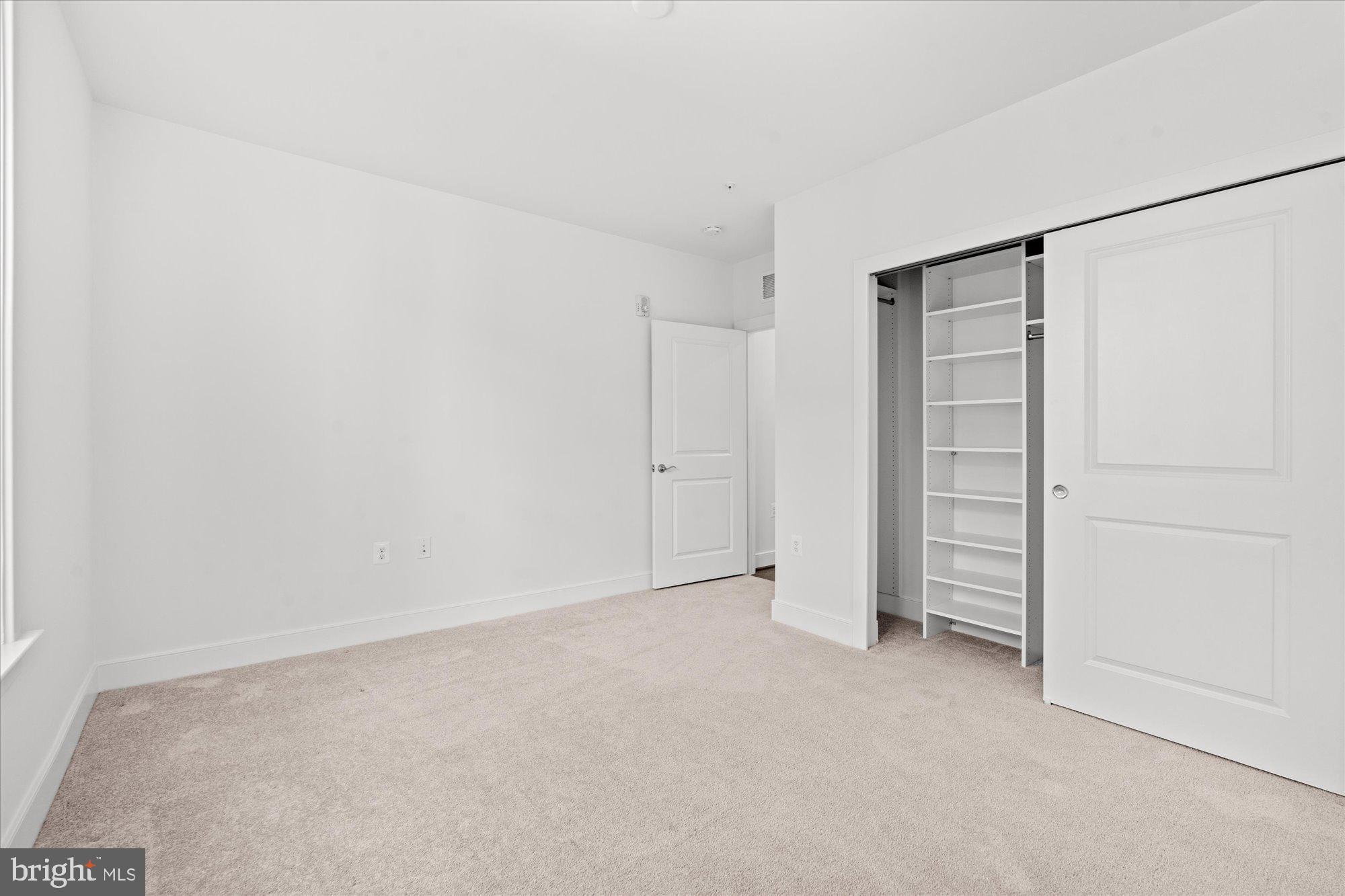 TOWER OAKS - Residential