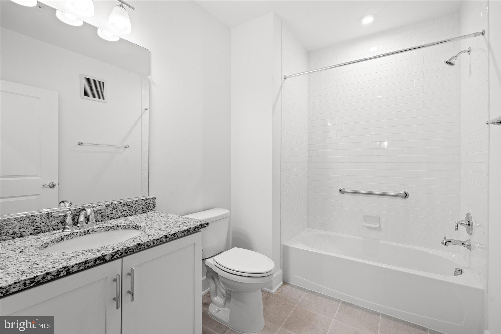 TOWER OAKS - Residential