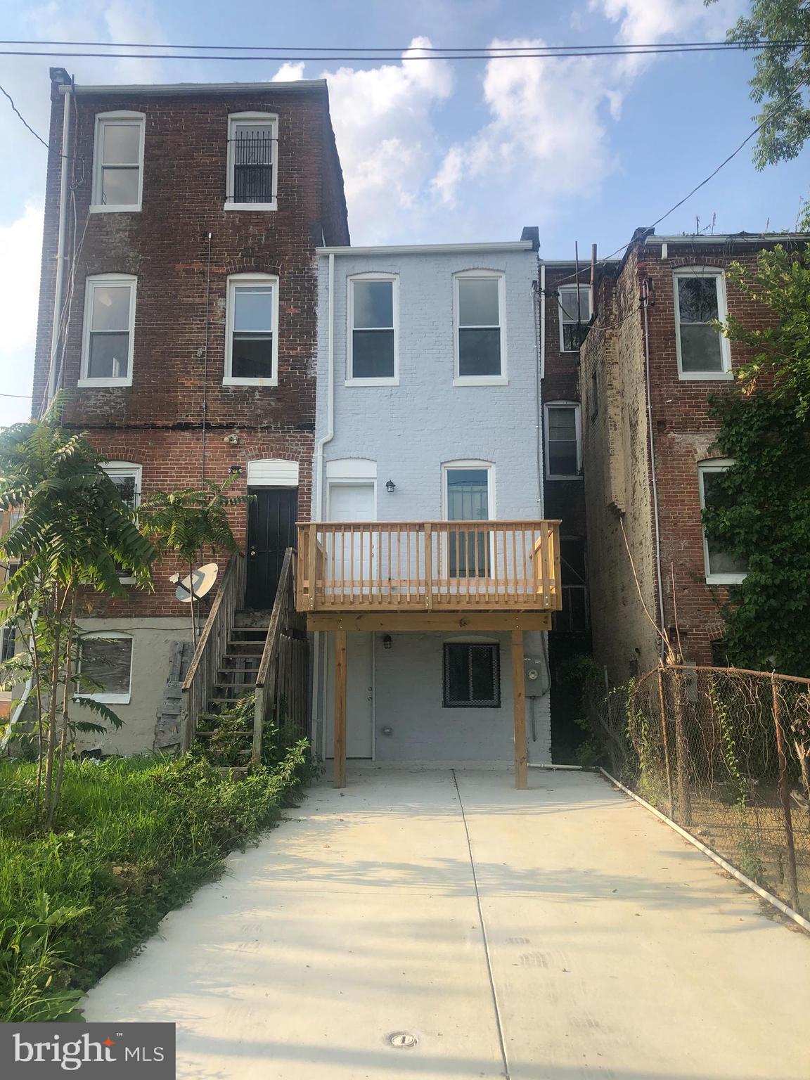EAST BALTIMORE MIDWAY - Residential