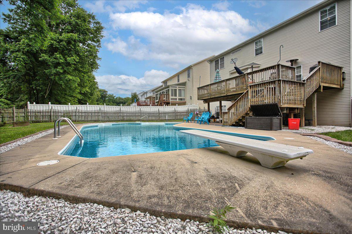 FOX RUN - Residential