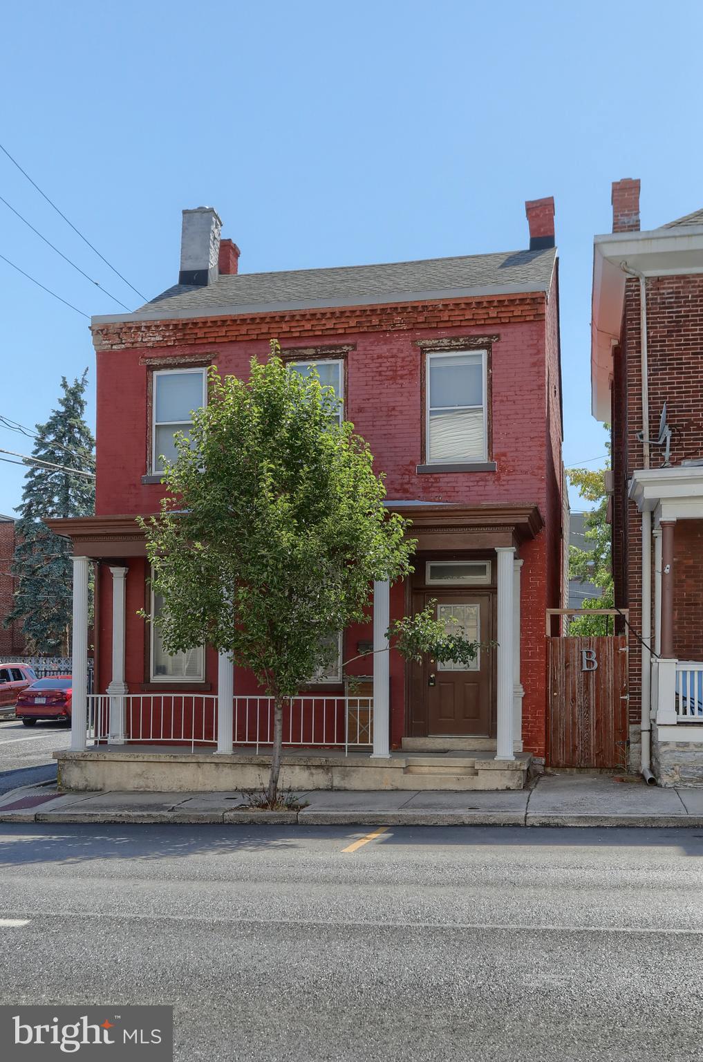 24 S 10TH STREET