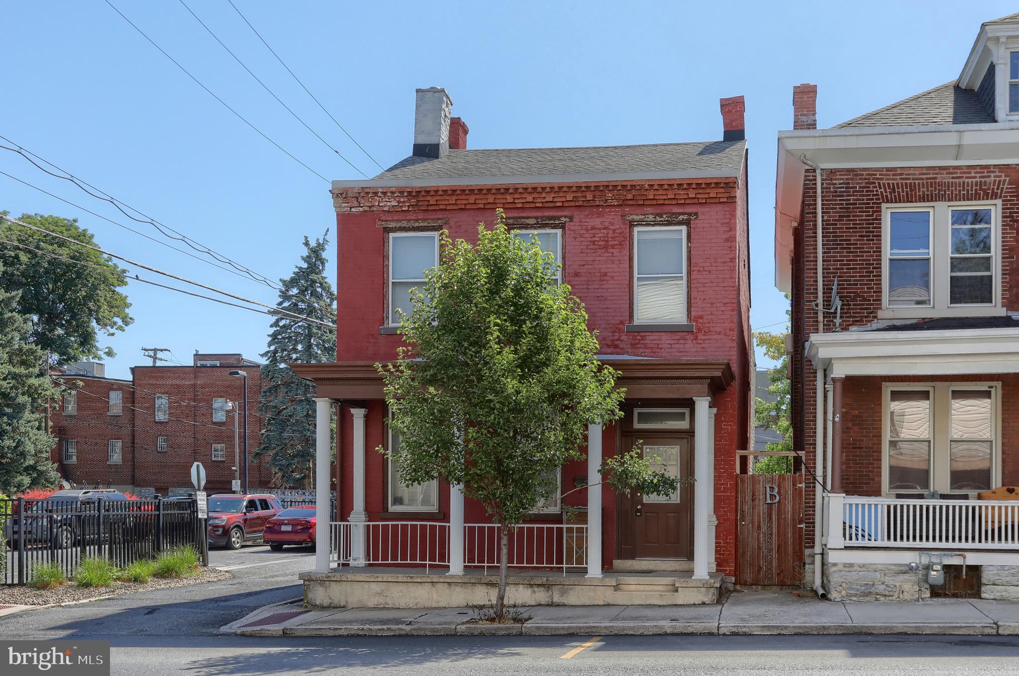 24 S 10TH STREET