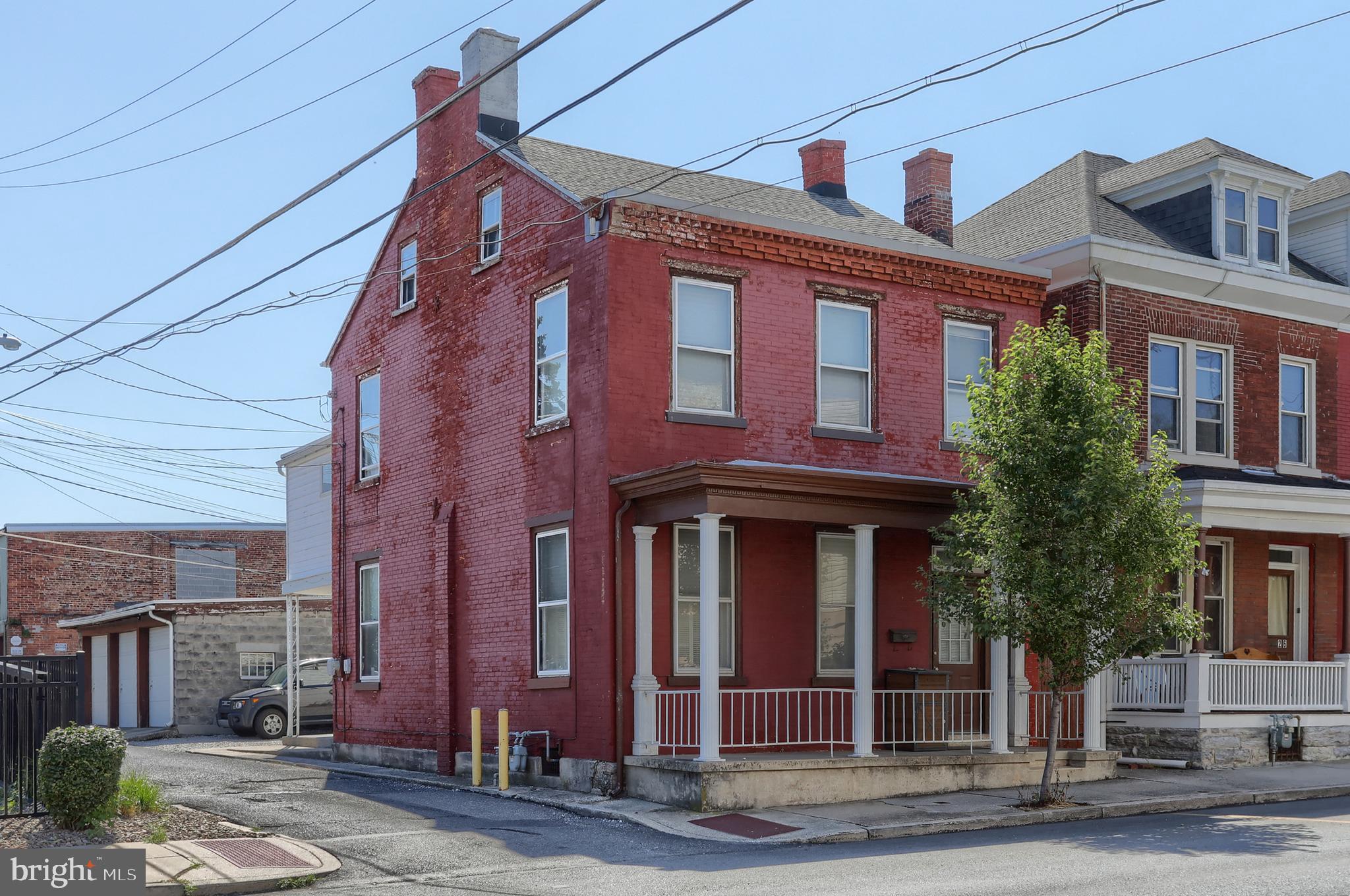 24 S 10TH STREET