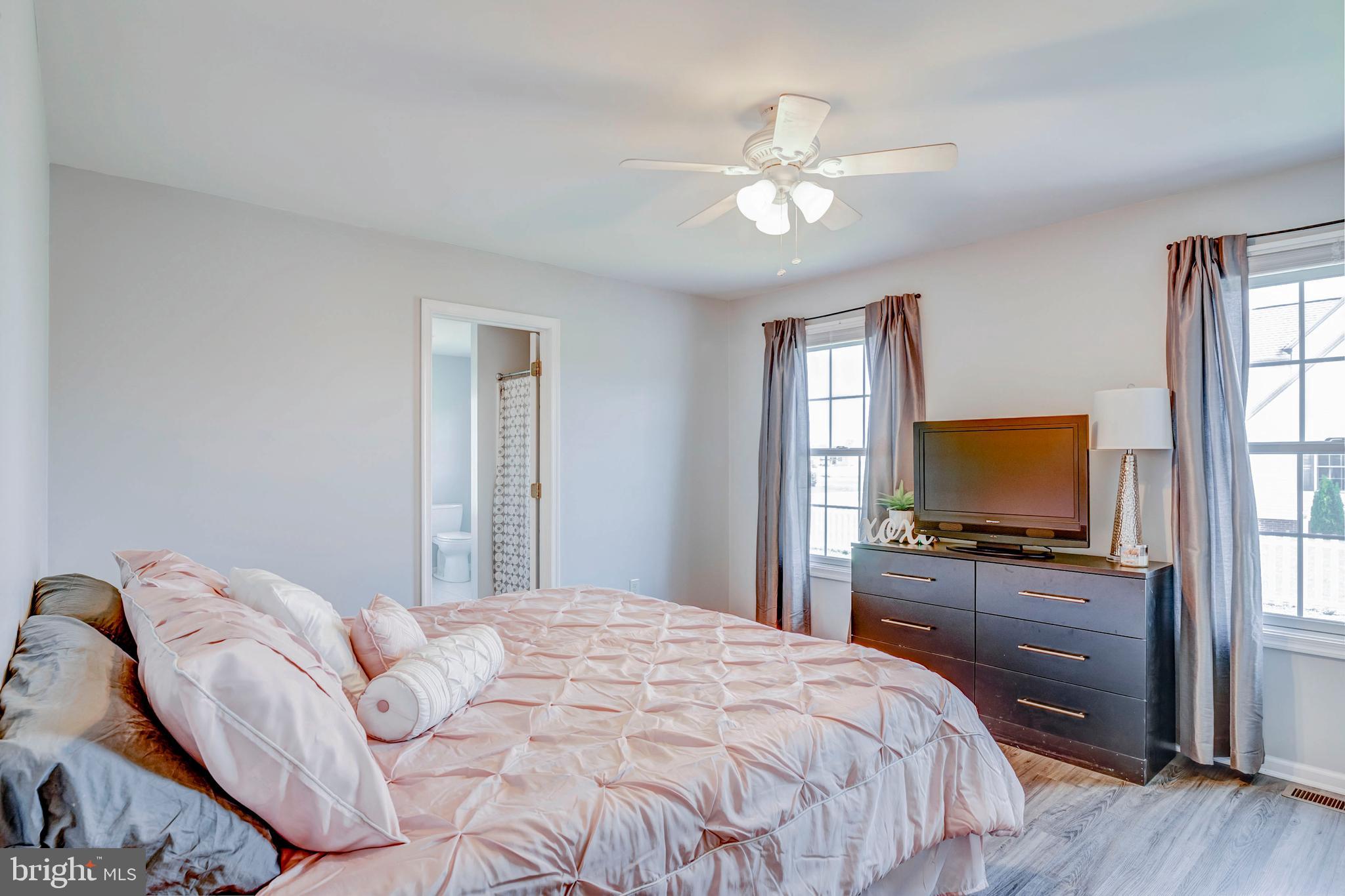 EAST FIELD - Residential