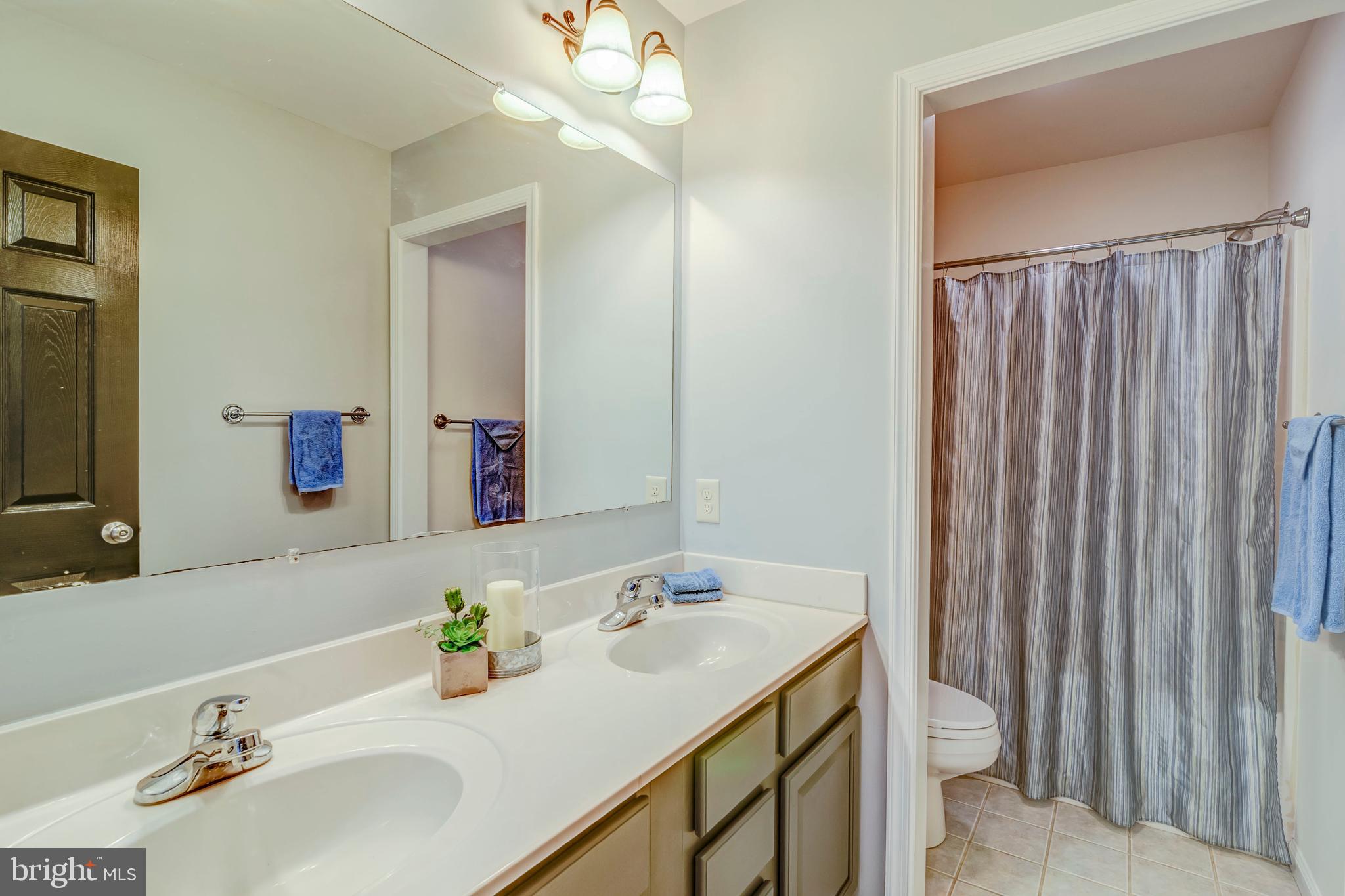 EAST FIELD - Residential