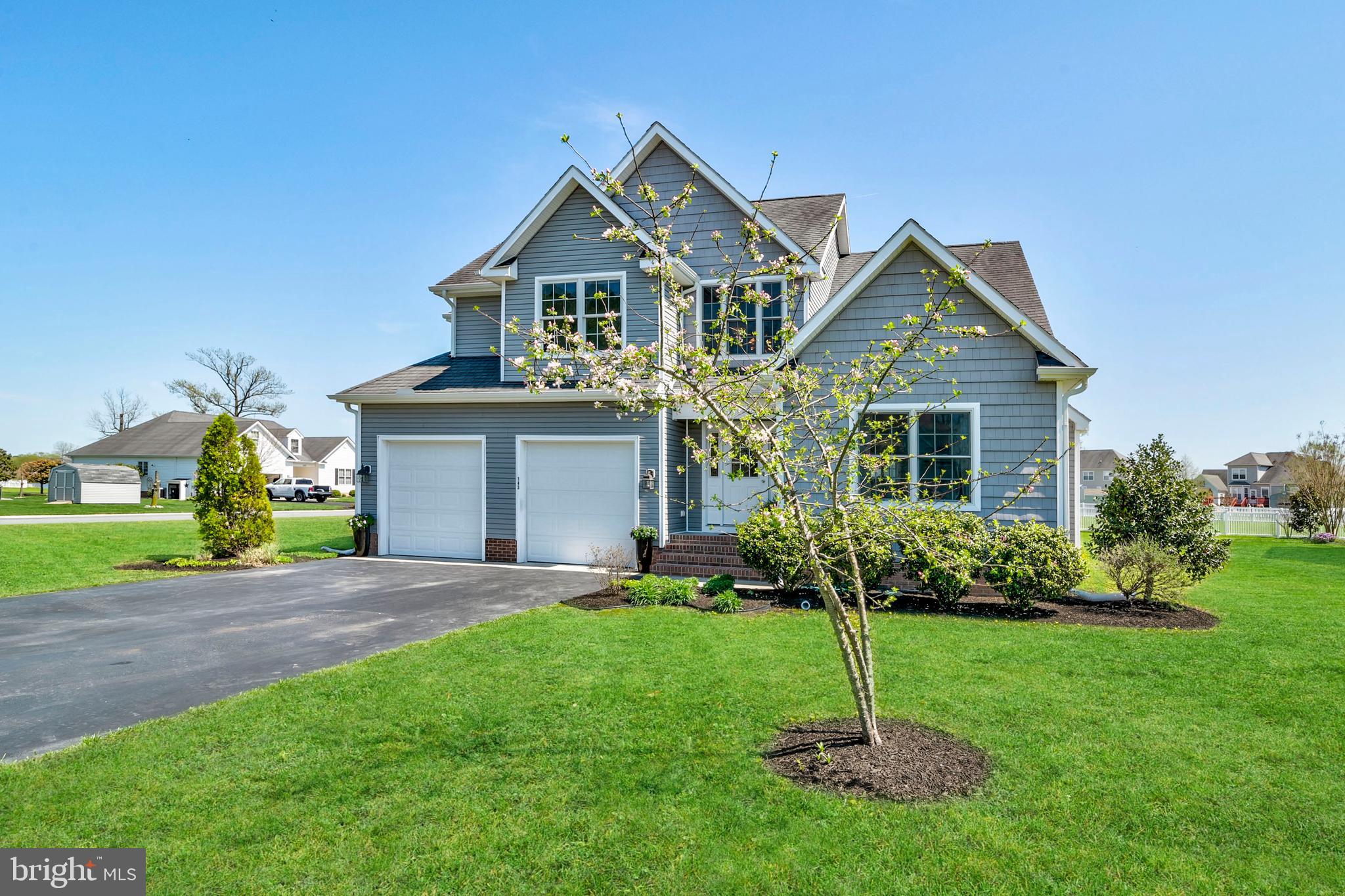 EAST FIELD - Residential