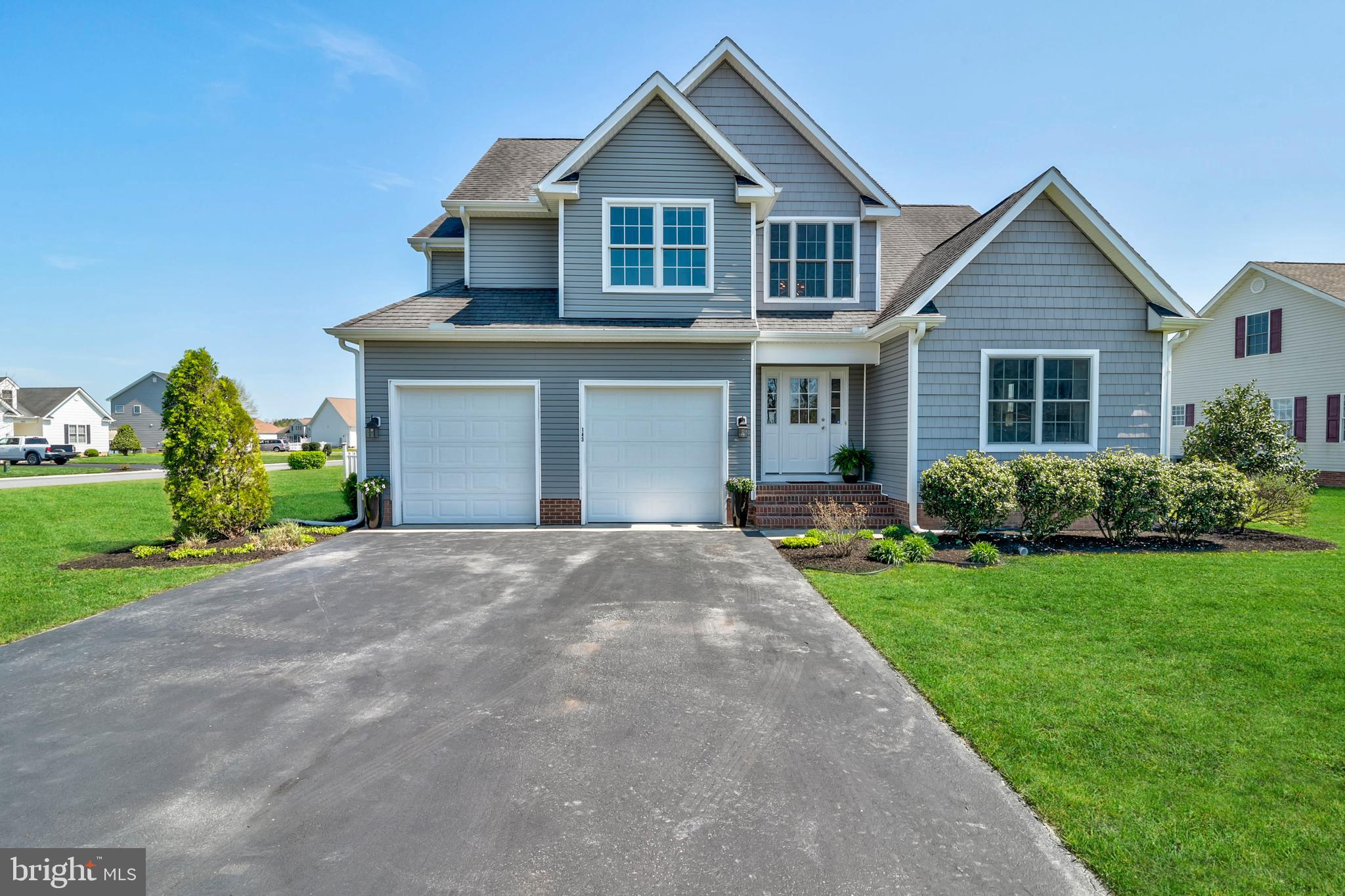 EAST FIELD - Residential