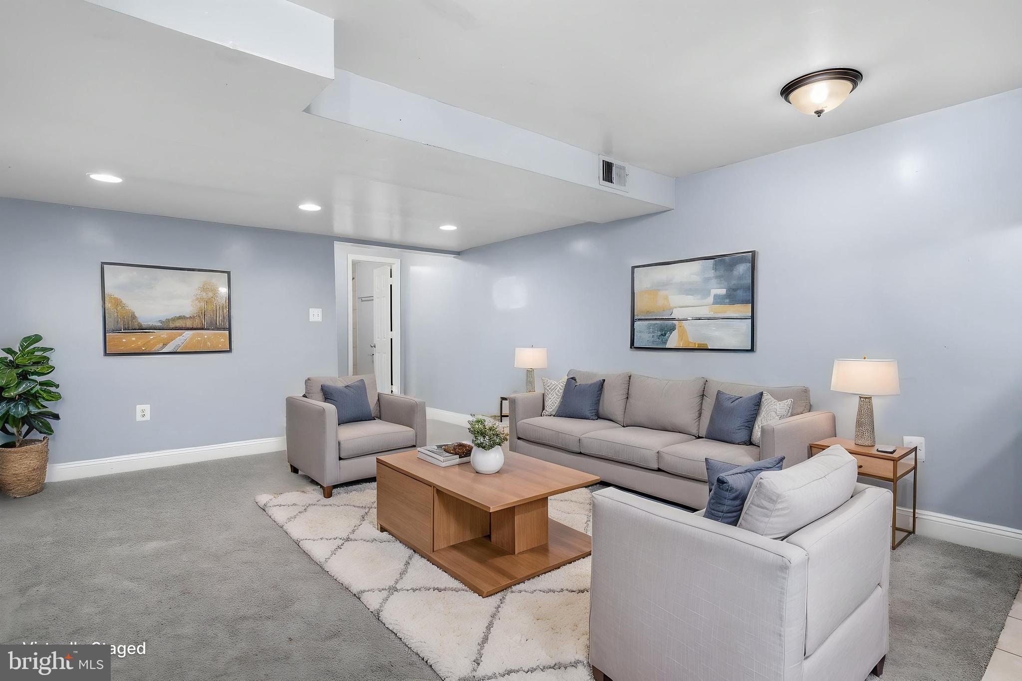 1242 SAVANNAH PLACE SE