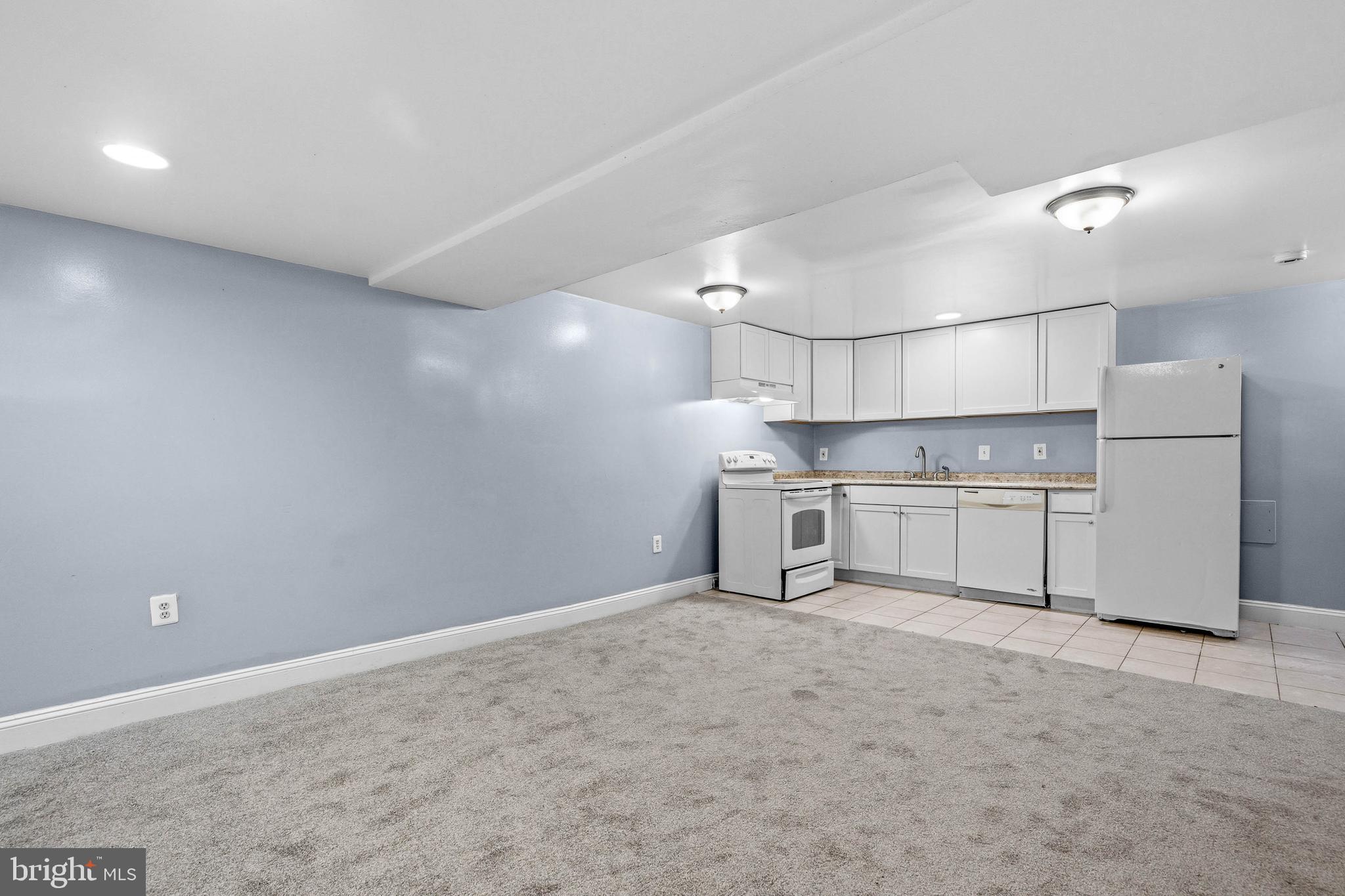 1242 SAVANNAH PLACE SE