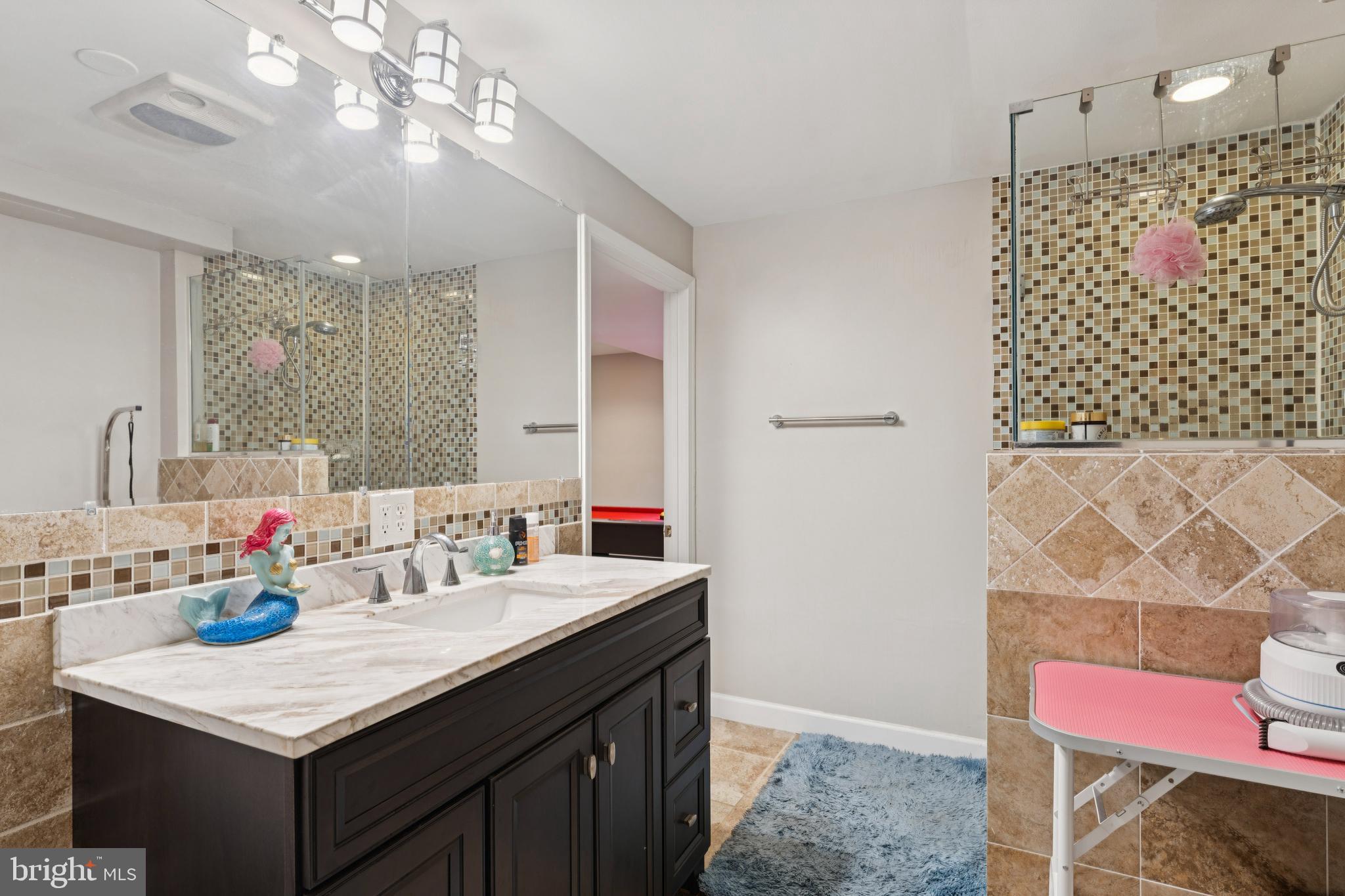 PARKVIEW TRAIL - Residential